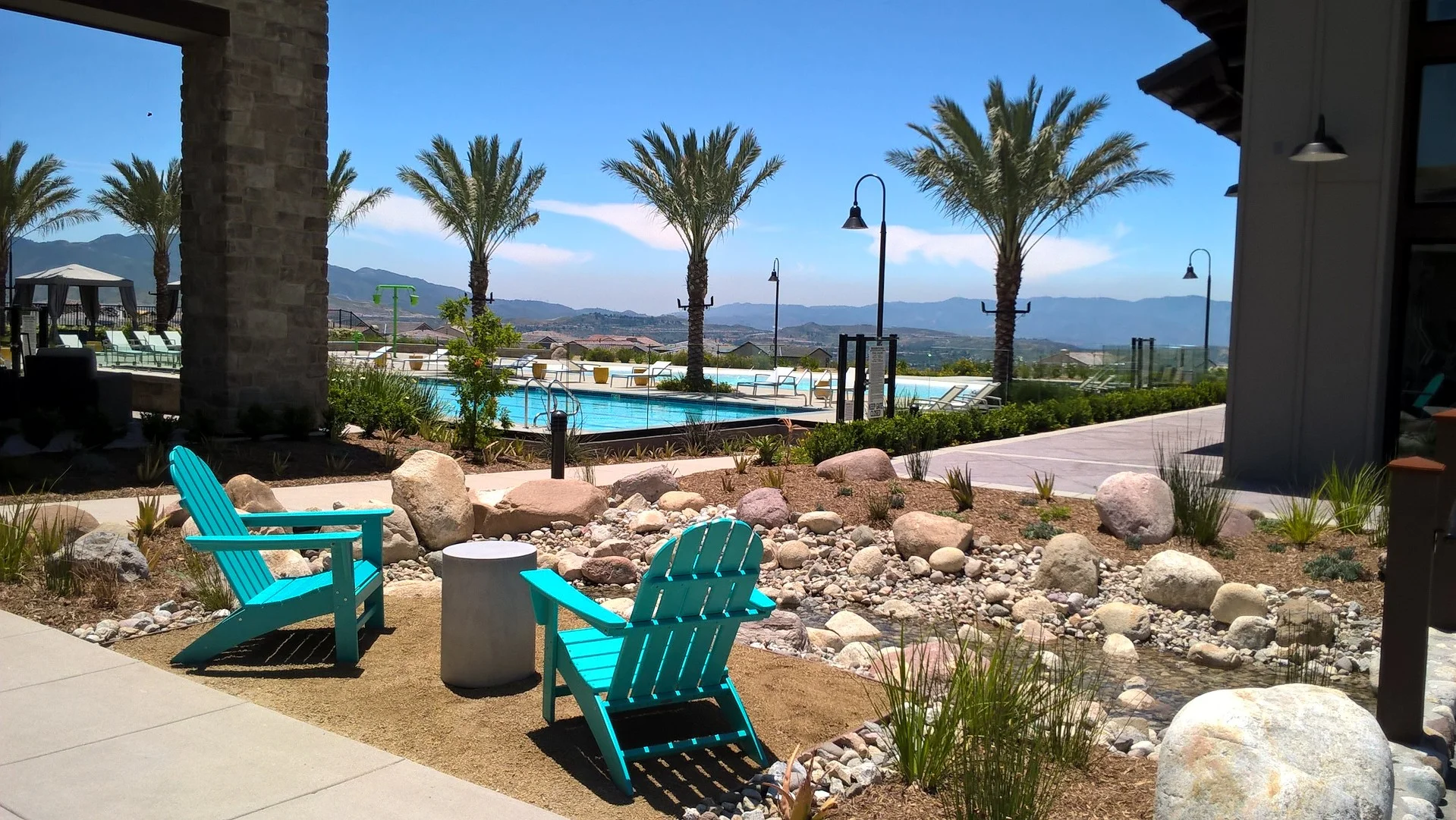 How I'm living vs Where I'm living.  Woe Ladies