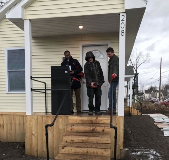 Bellevue Avenue Ribbon Cutting