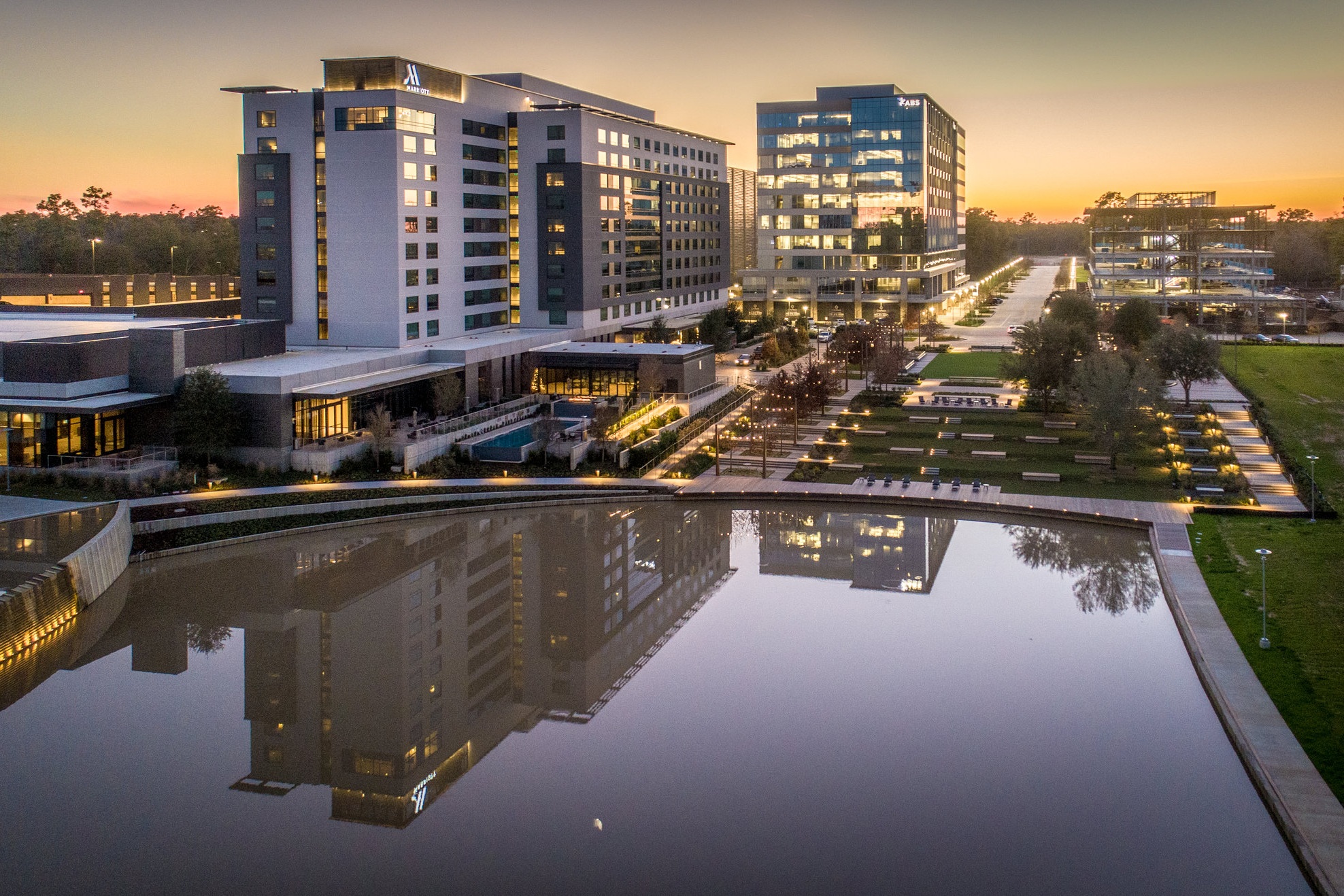Patrinely+-+CityPlace+Plaza+10Dec2018-23.jpg
