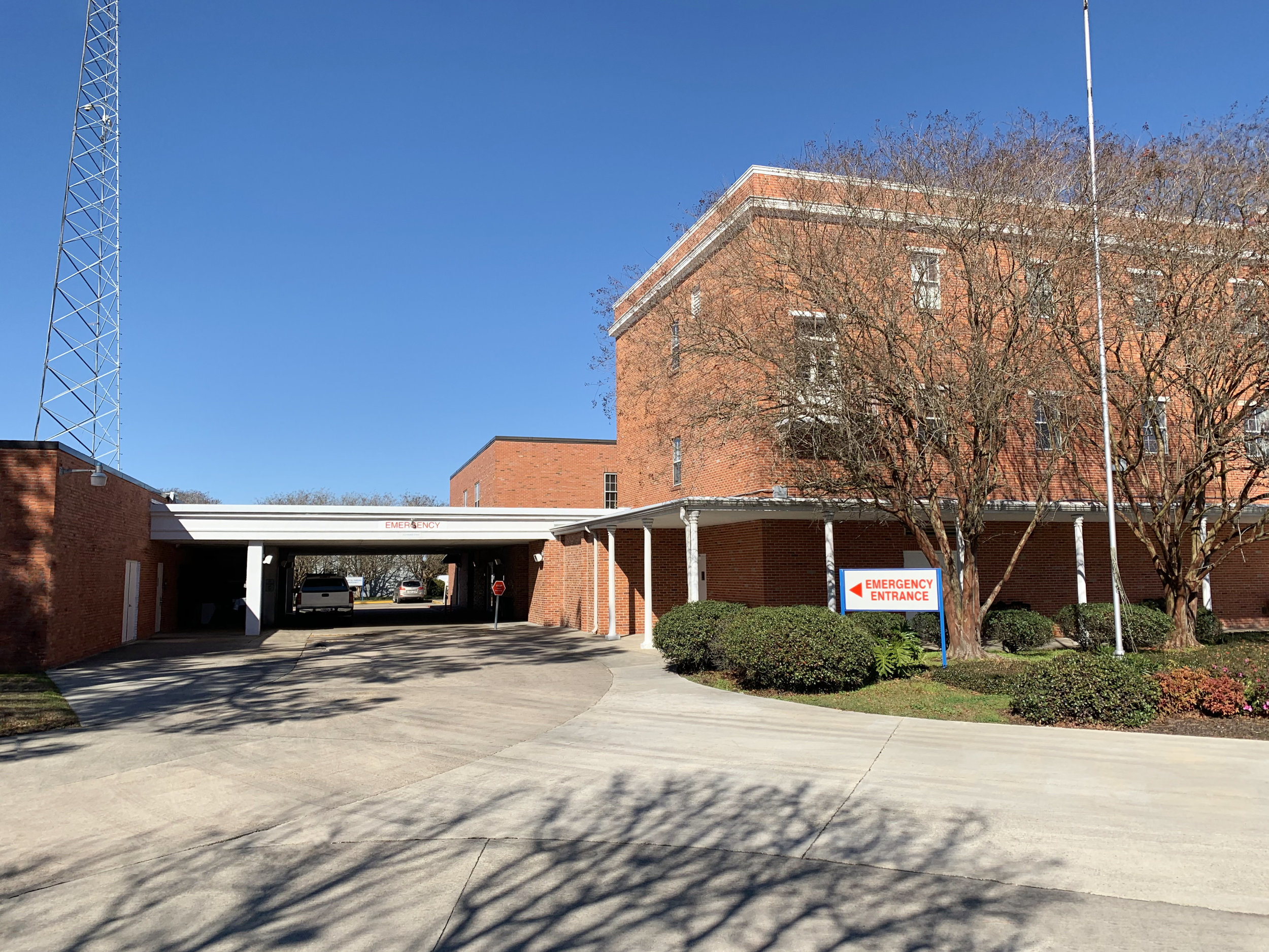  Emergency Room Entrance 