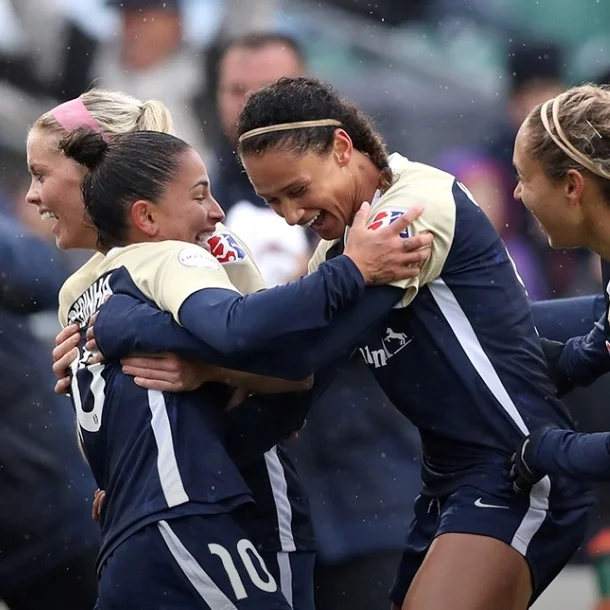 North_Carolina_Courage_Video__Roster__Game_Recaps__News___More.jpg