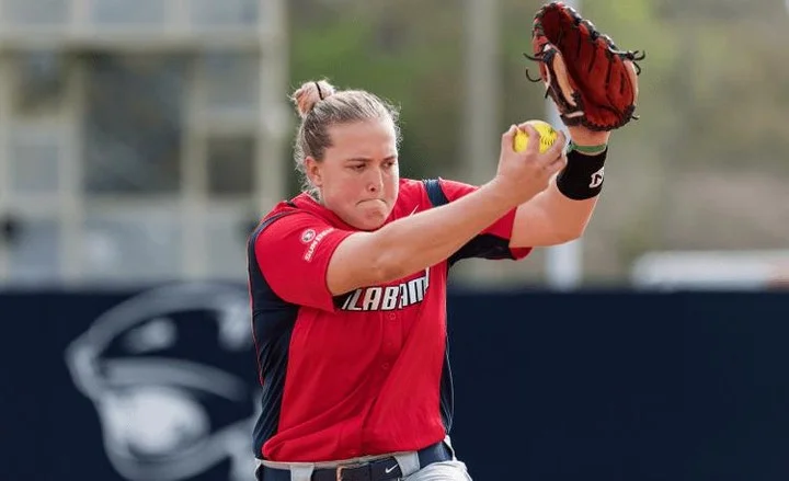 profastpitch_32601352_596210754086266_5735455269303877632_n.jpg