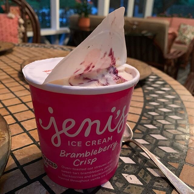 My Mother&rsquo;s Day cersi arrived in time for my Birthday! Divine! If you haven&rsquo;t had @jenisicecreams you must order now! #gooeybuttercake is already gone for all of my hometown friends! Great idea @annakate_anderson ❤️ thanks to everyone for