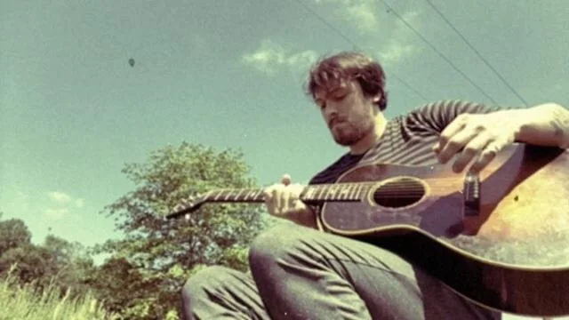 Riffing around on one of my favorite @jimmypage  riffs .. accompanied by the 🐦 🦅. #ledzeppelin #jimmypage #60smusic  #singersongwriter #acousticguitar #folkmusic #country #nature#blues #originalmusic #nycmusic #songwriter #composer #opentuning #whi