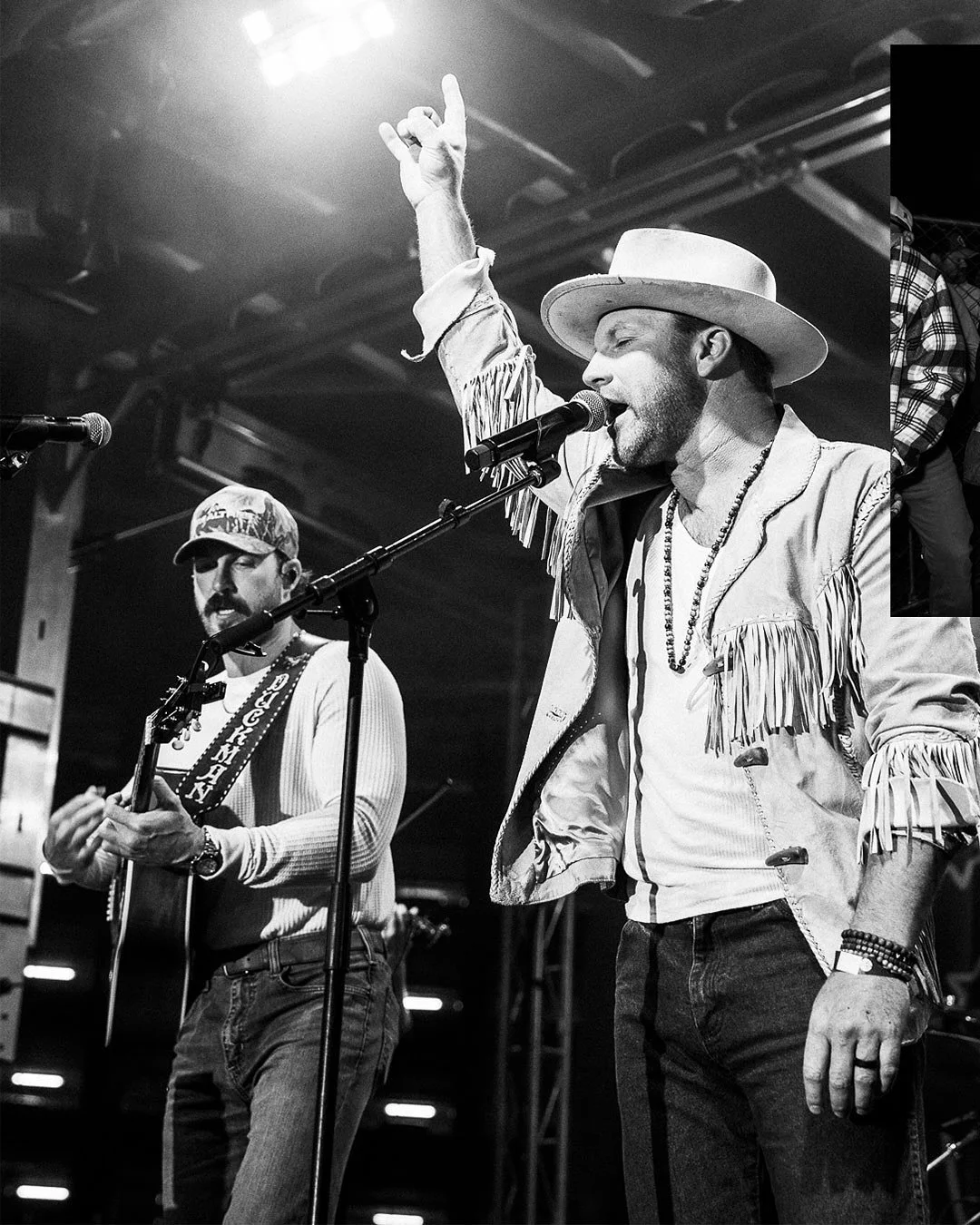 Losers was one of the first places I got my start in Nashville. It was a good time celebrating with these heathens. It also blows me away that @losersoriginal is 21 years old. 🤯
Put the song out, take the trip, ask the girl to dance! Time flies!
?