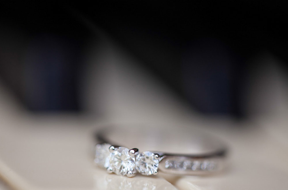 4_Engagement_Ring_Marco_Photography.jpg