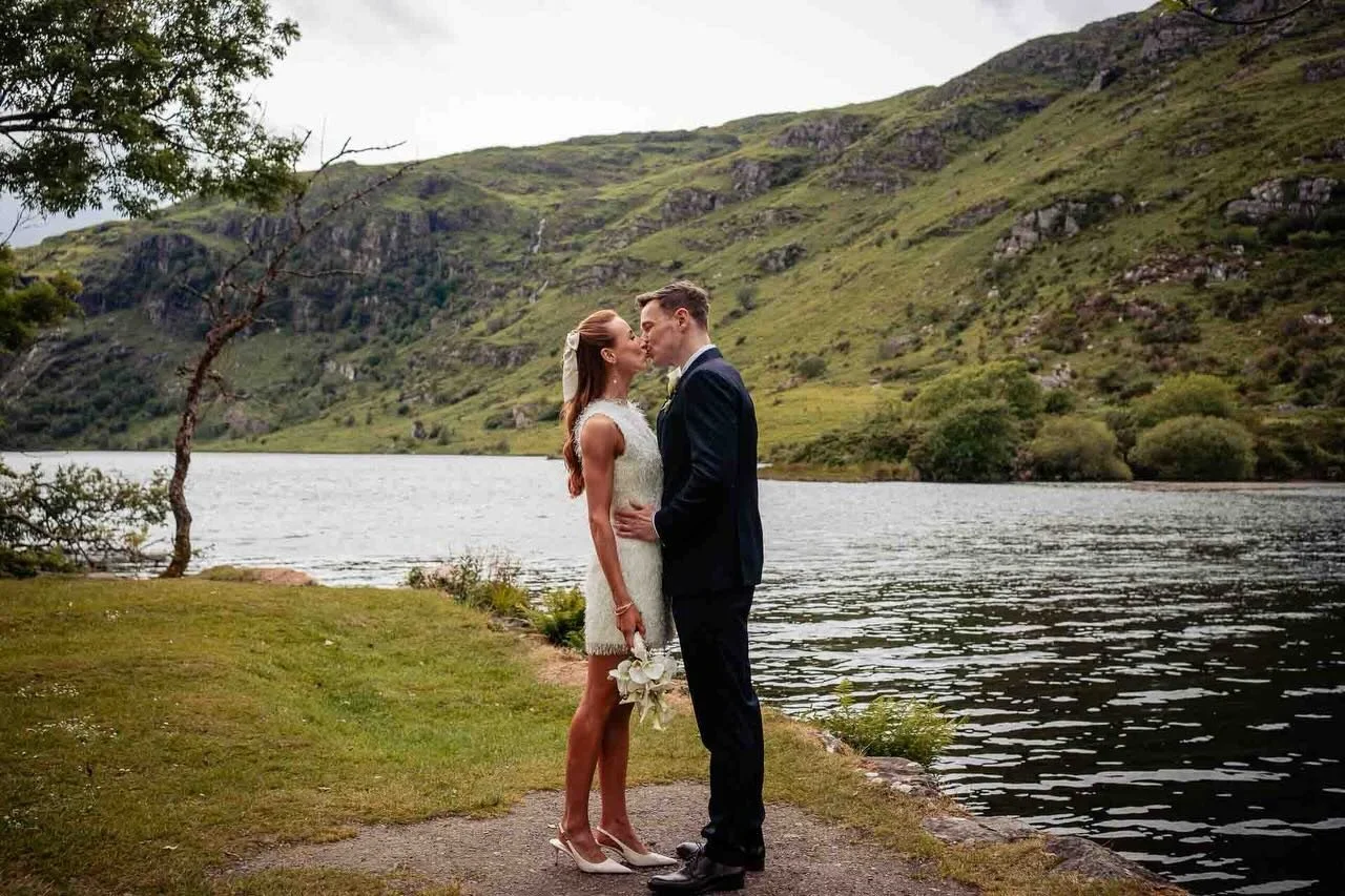 Iseult &amp; James 🤍
A beautifully relaxed micro wedding in the heart of Gougane Barra.

From a peaceful ceremony surrounded by incredible scenery, to a gentle wander along the stream for photos, and a small celebration at home with family. This day