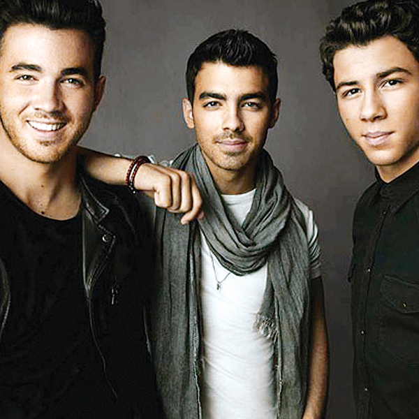 JONAS BROTHERS