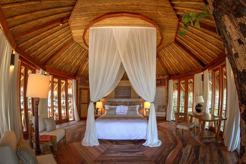 Luxuriously rustic wooden villa - Nihi Sumba Accomodation