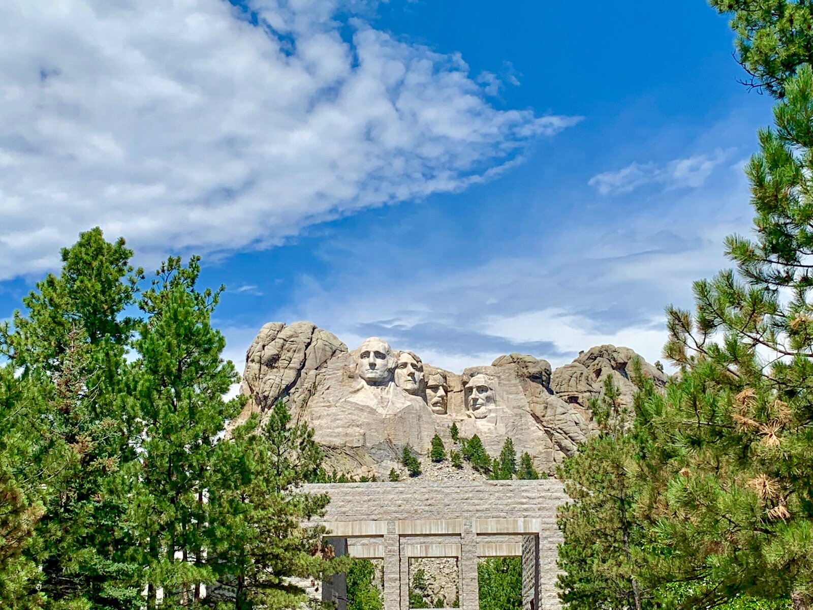 mt_rushmore_aero.JPG