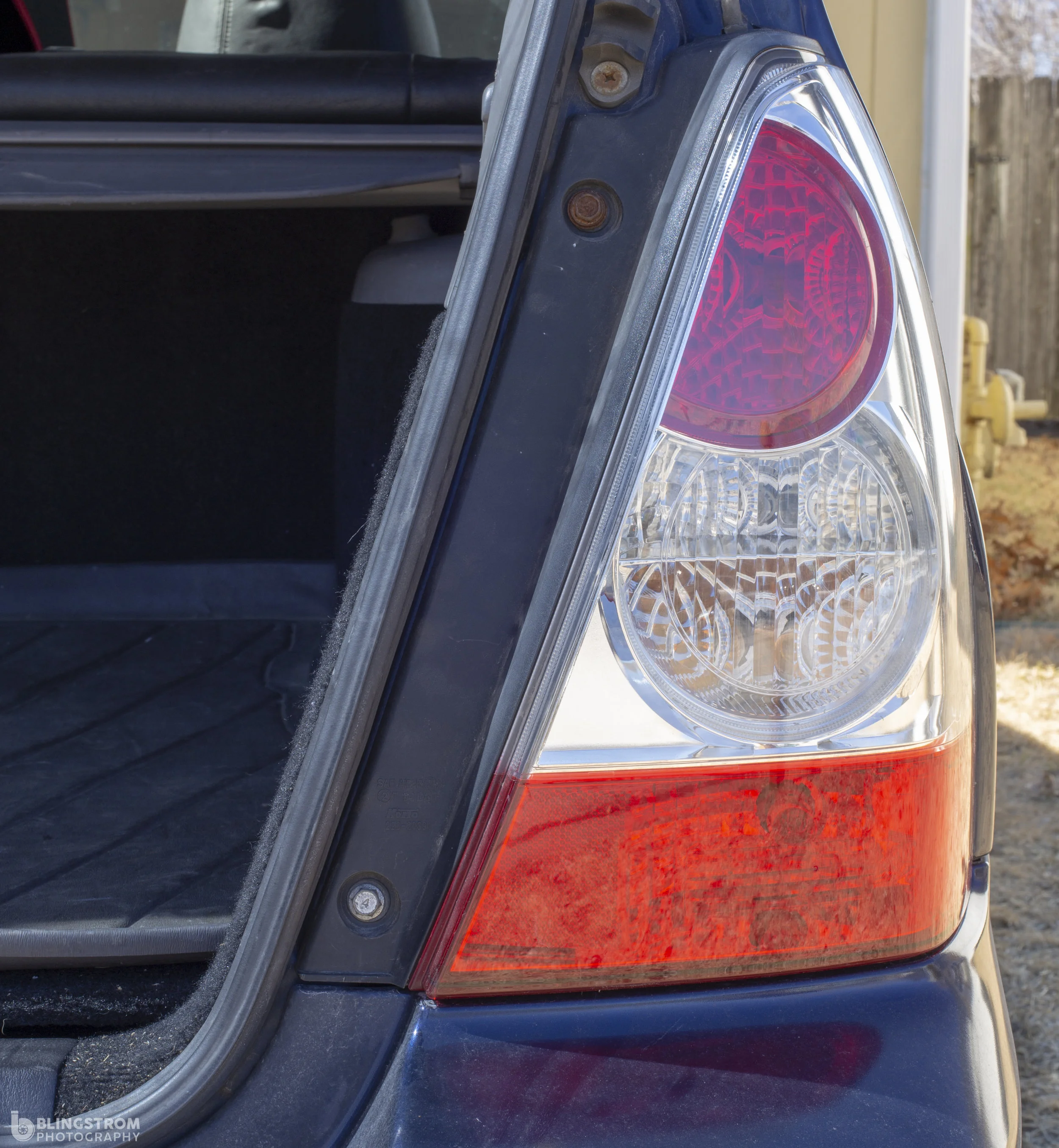 Diy: 03-05 Forester taillight install 