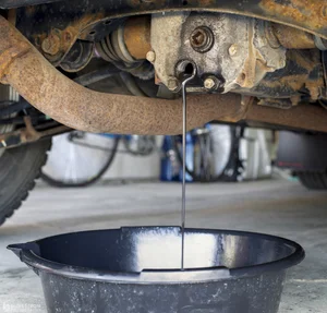 DIY Maintenance: Rear differential fluid change! Fresh fluid for your