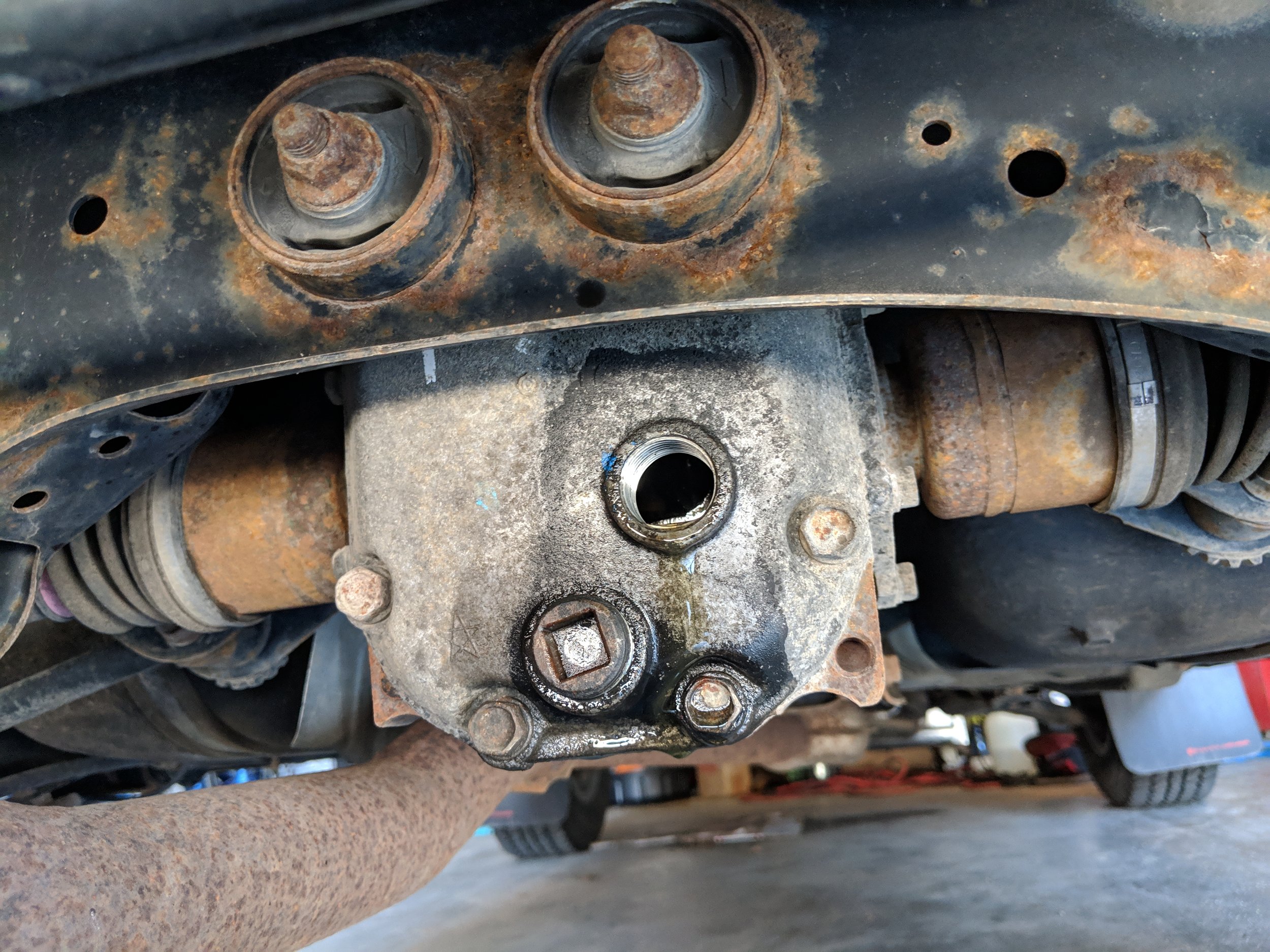 DIY Maintenance Rear Differential Fluid Change Fresh Fluid For Your DIY Maintenance Rear Differential Fluid Change Fresh Fluid For Your