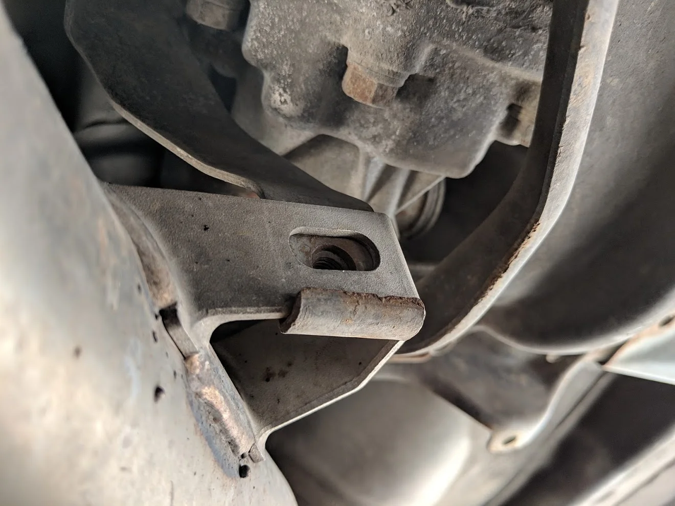 Here is the last stand from the downpipe, with this removed it will now attempt to strike down anything below it! Not sure if these bolts are prone to falling out due to vibration but both were missing when I bought them.