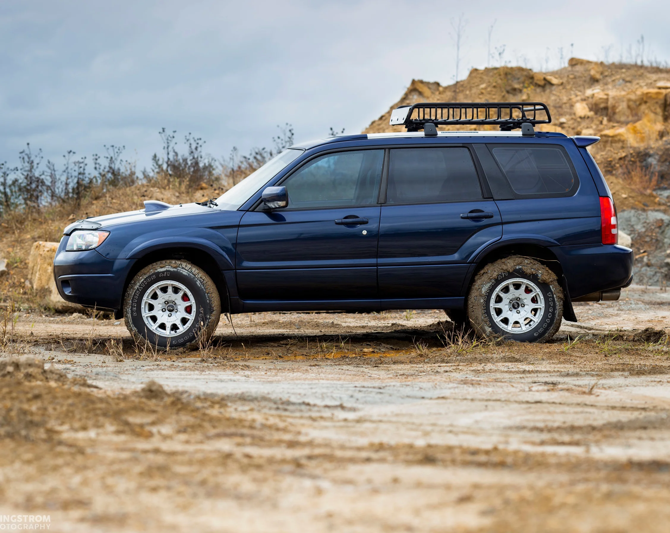 DIY: Wrapping your C pillar! It's not X-mas but let's do this! 