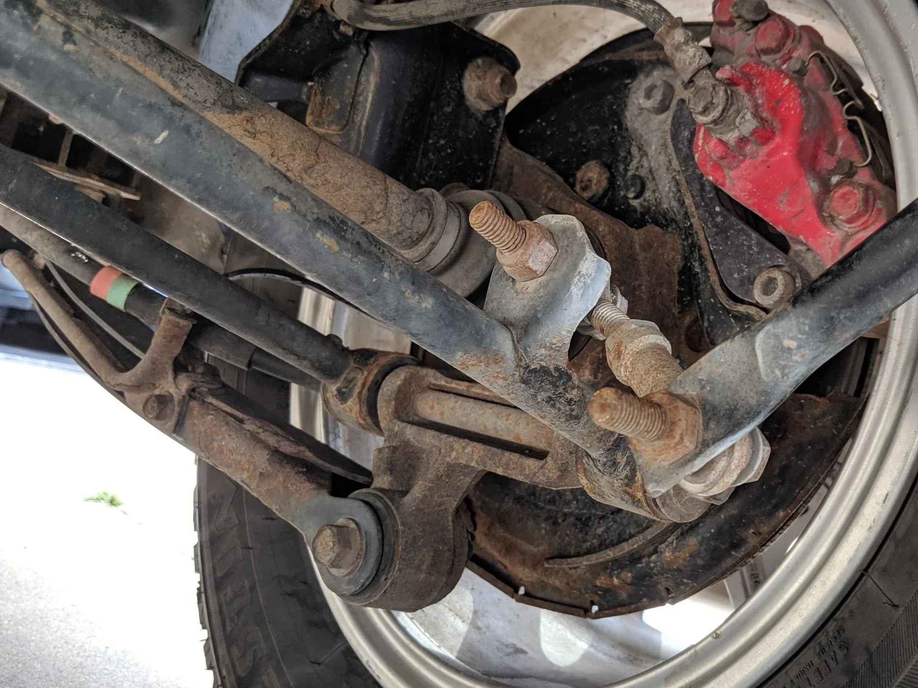 A farewell to Loyale adjustable endlinks. Thanks for the memories. 