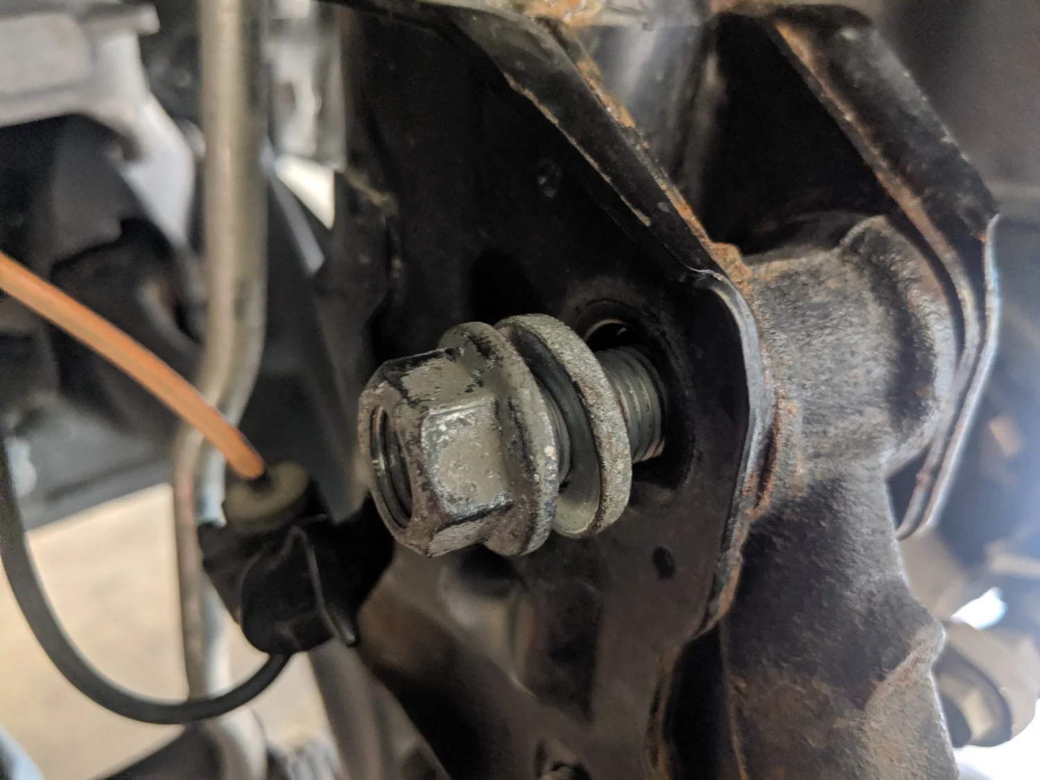 DIY: Subaru front wheel bearing assembly install! Taking it one bolt at ...