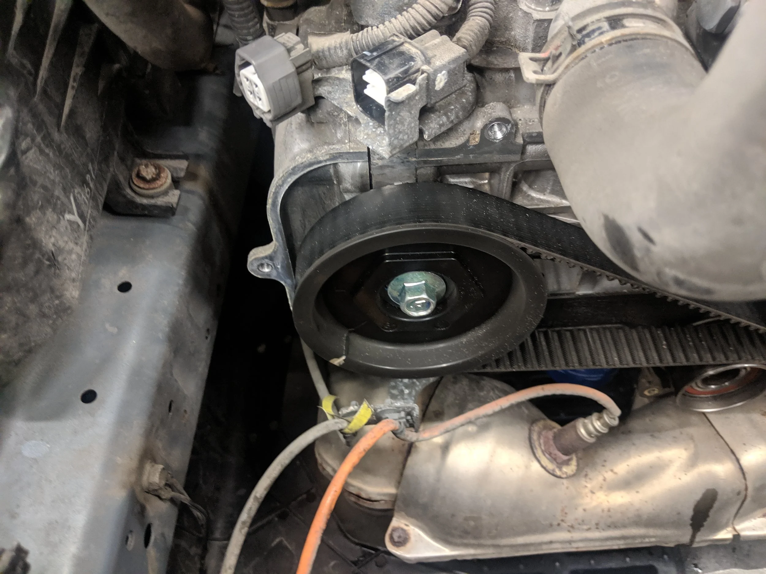 On to the passenger side cover. Many more bolts but nothing too crazy.