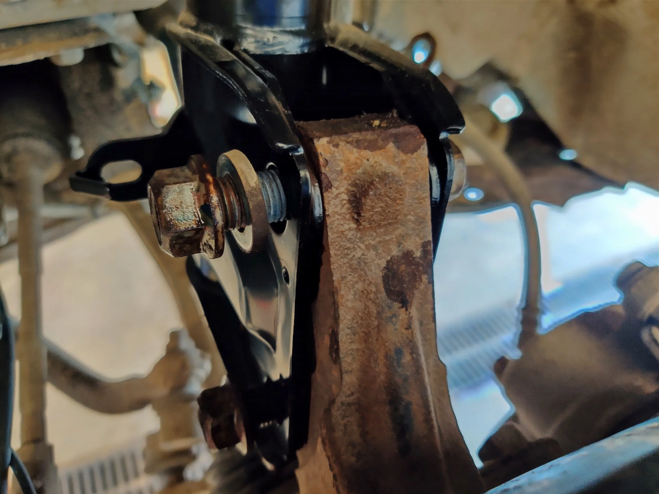 Subaru front strut replacement! Your guide to adding a new strut(s