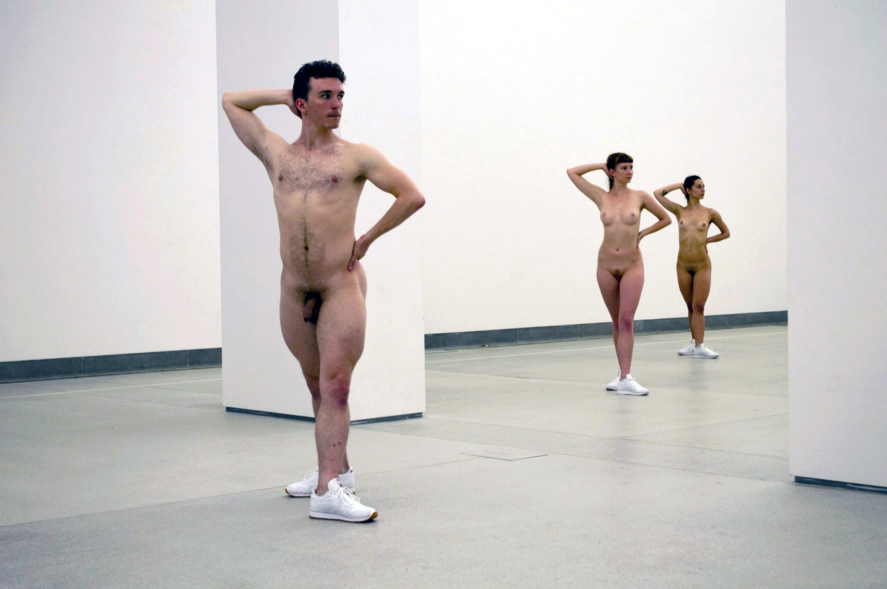  Eddie Peake,  Mandami Una Foto Di Te Che Stai Succhiando Il Cazzo Di Qualcuno Per Favore Per Favore Per Favore .  Performers:  Gwilym Gold, Emma Fisher, Tim Goalen, Gareth Mole, Jenn Vogtle, Photo A. Mollica 