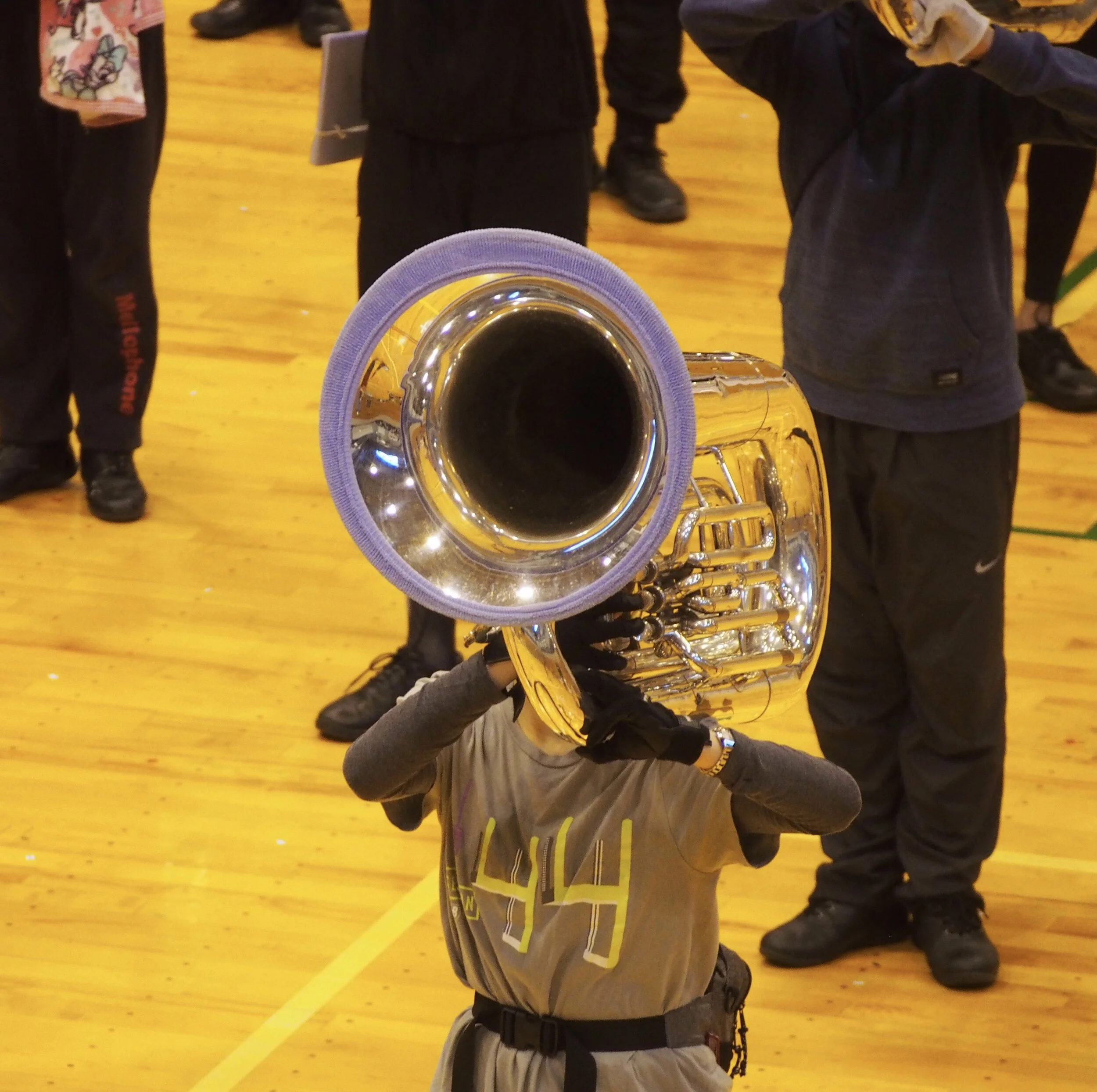 チューバをやっていました。10kgの楽器を持ち走って演奏して、相当タフな自信はあります。