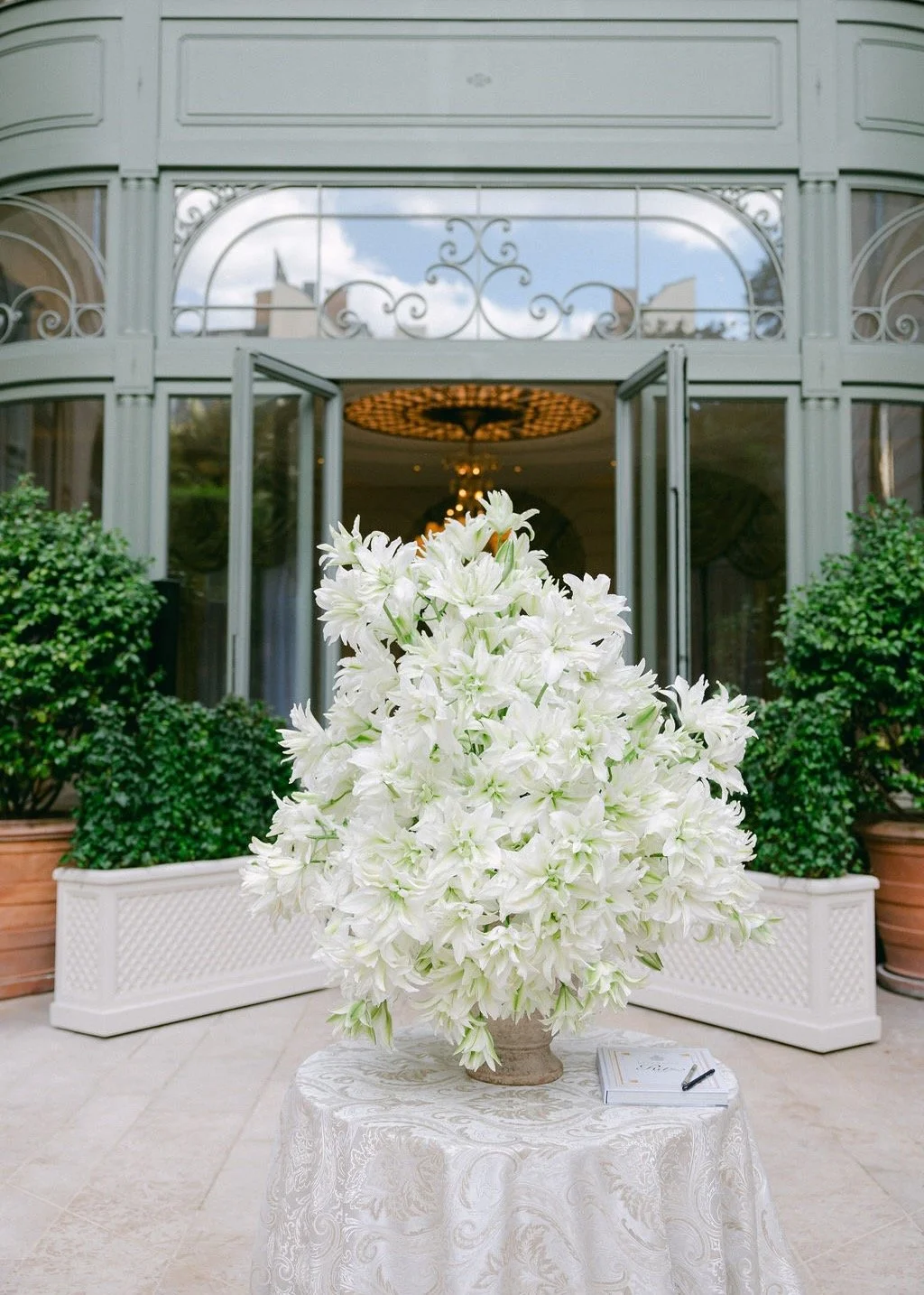 floresie_luxury_wedding_flowers_ritz_paris - 5.jpeg