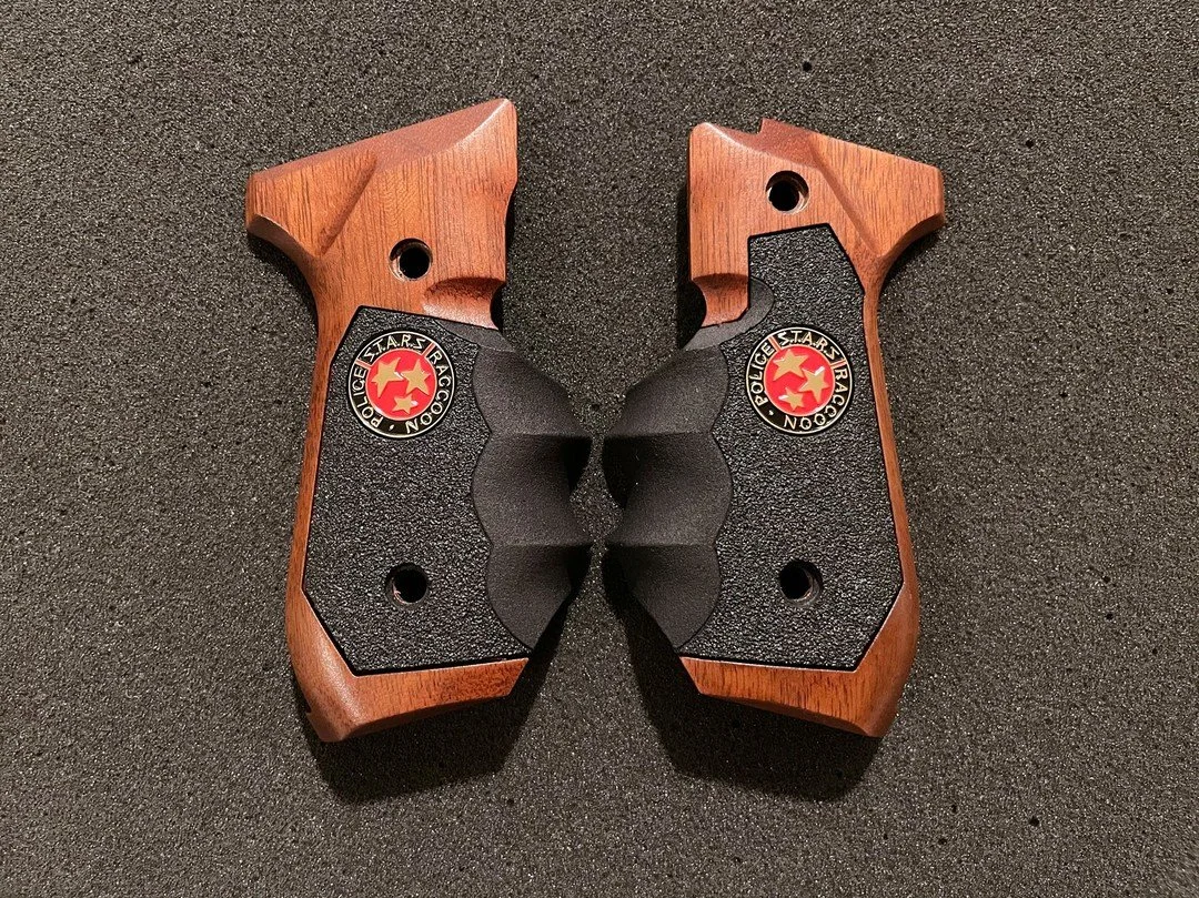 The long awaited Samurai Edge Barry Burton Model Ver. II Wood Grips are now available!  Check them out on our site at www.collectordesignwerks.com 😎!