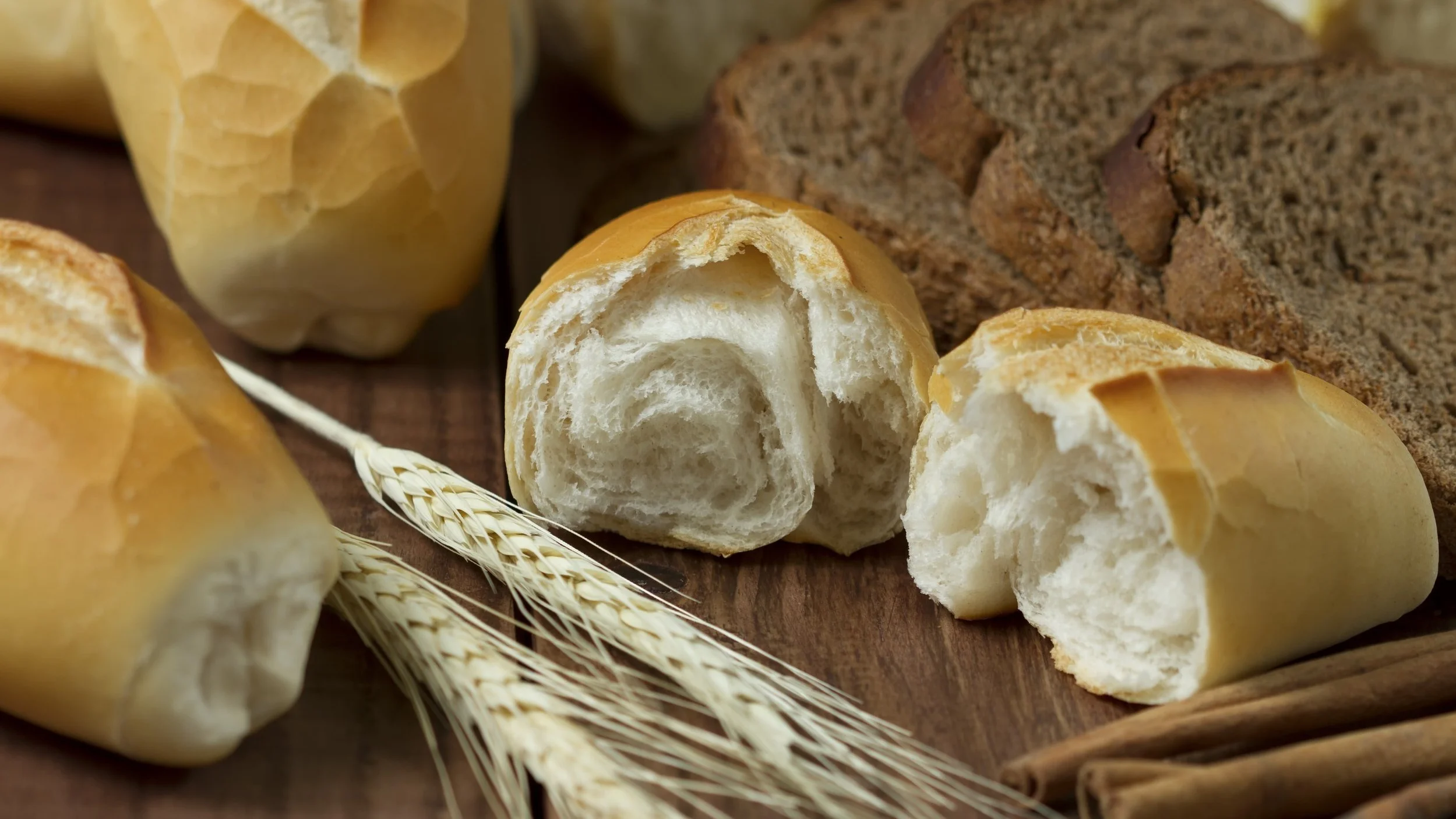 baked-bakery-blur-209403.jpg