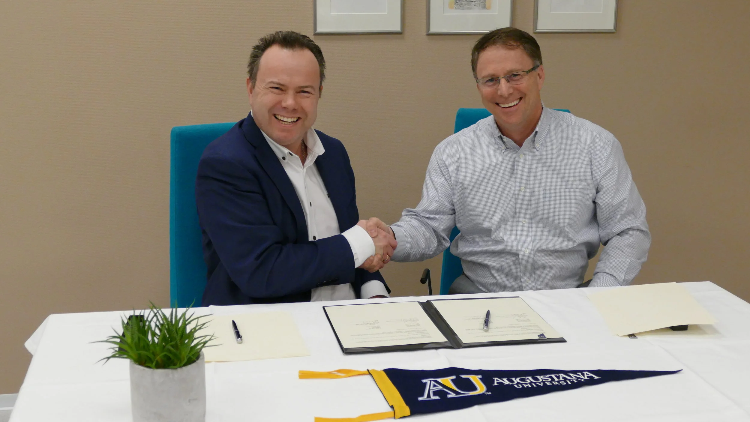 Signering av samarbeidsavtale med Augustana University