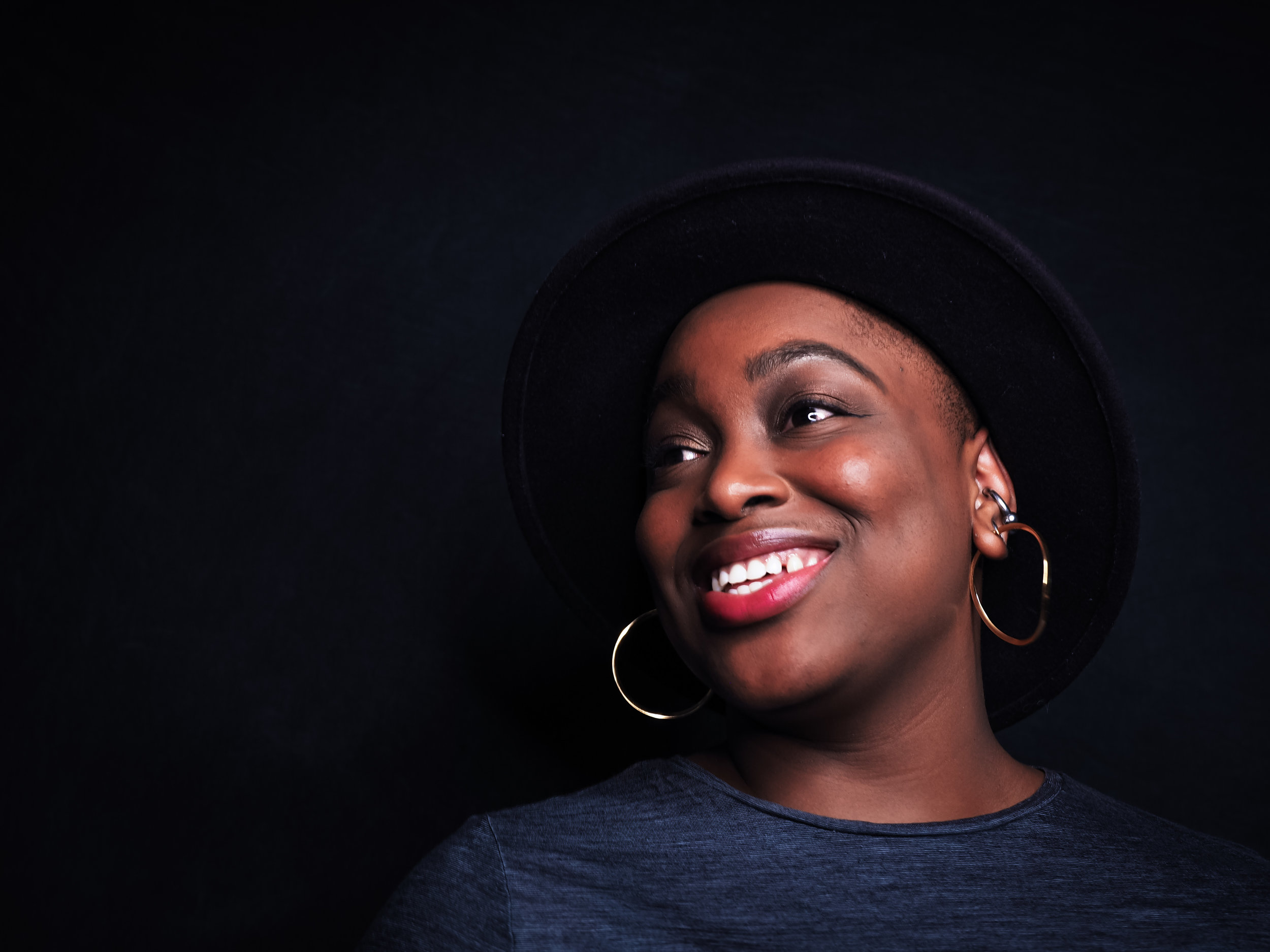 Sadé - Accessorise