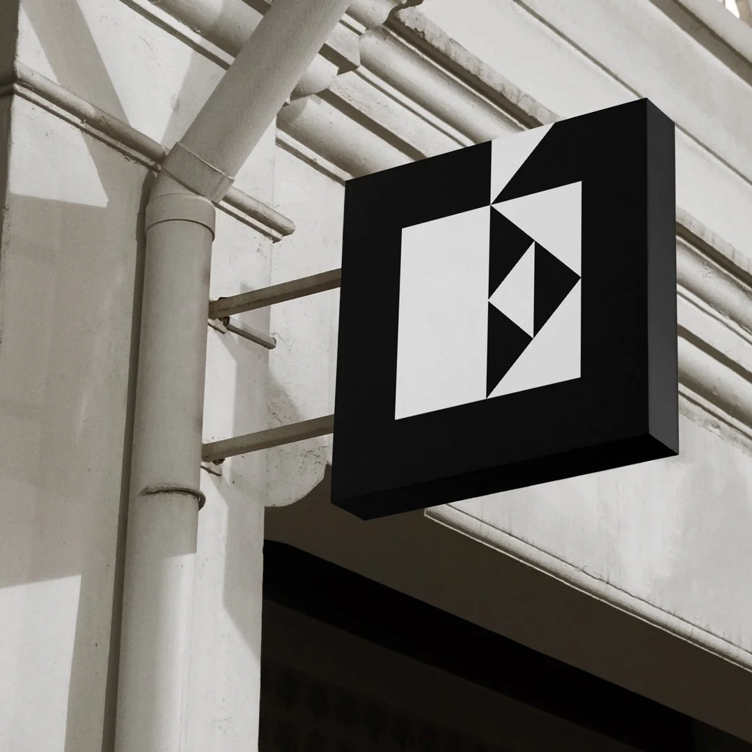 lc_logos_e-square_sign.jpg