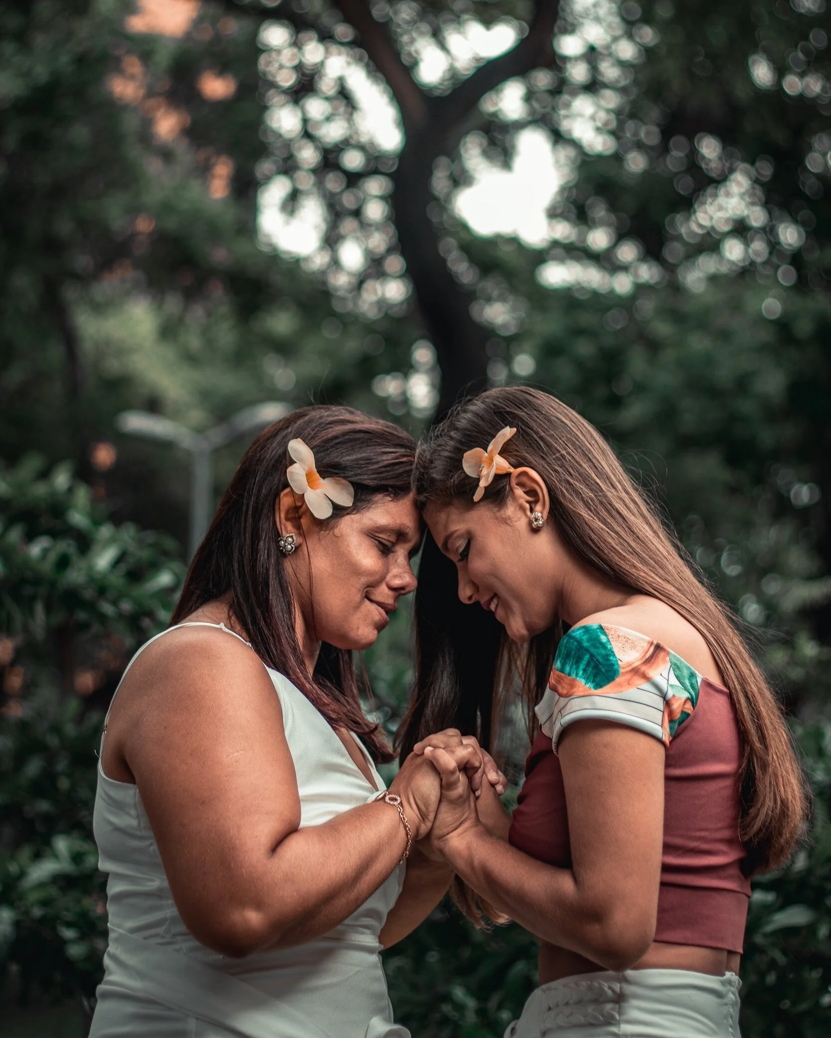 Connecting in Adolescence: Communication Strategies for Moms and Teens