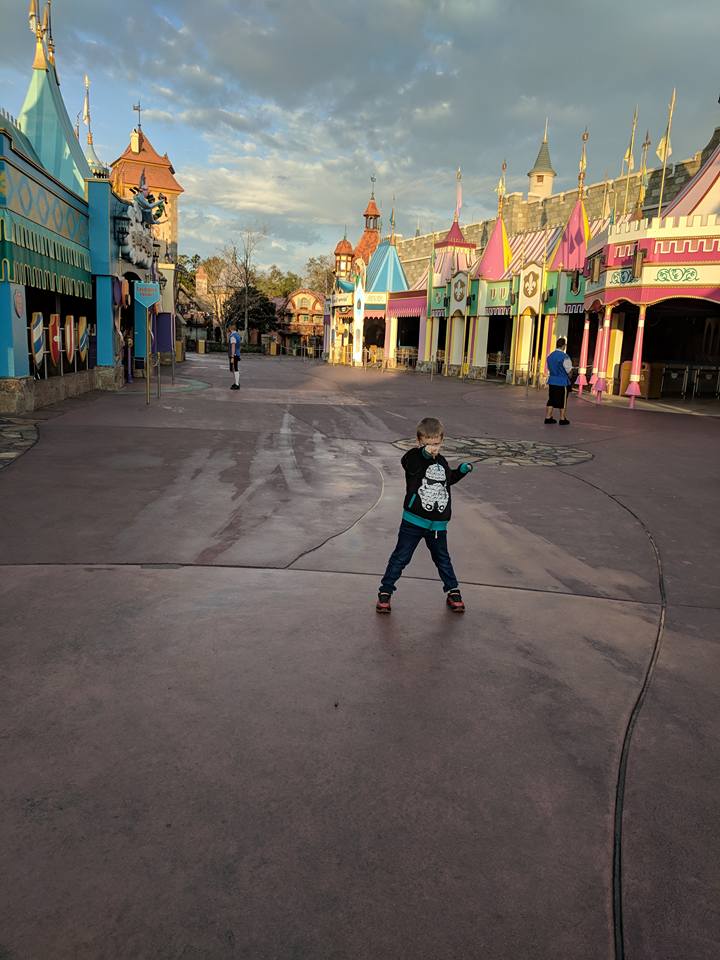 Early Morning Magic At Walt Disney World Ashly Wishing On A Star Travel