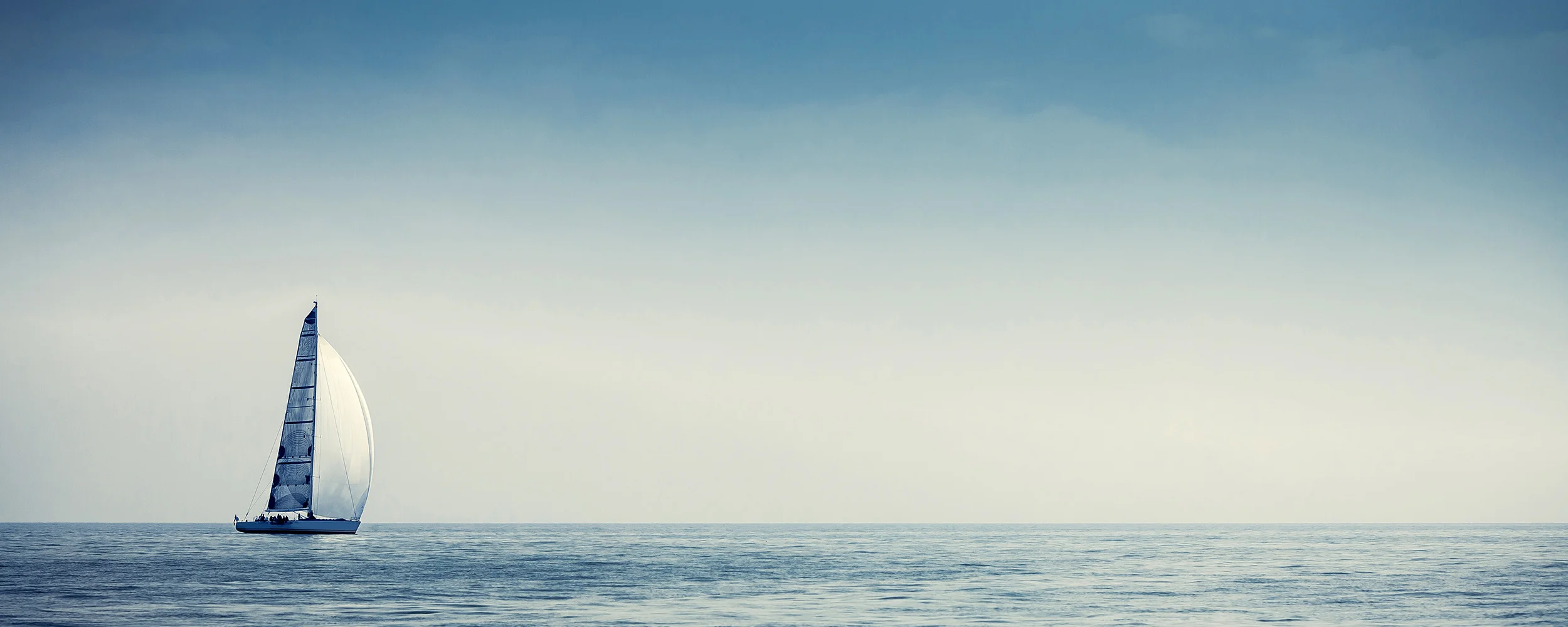 banner_image-sailboat_at_sea.jpg