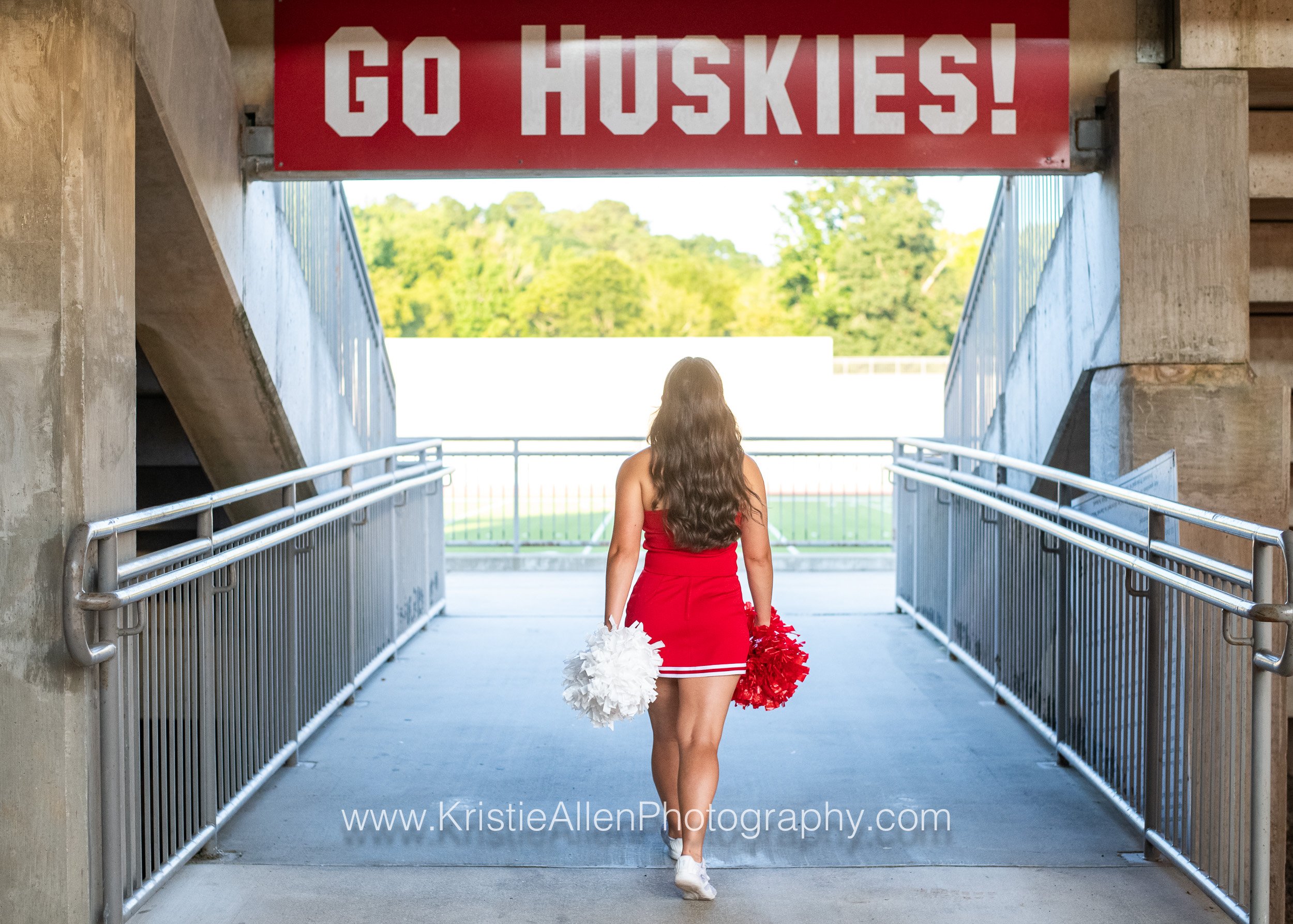 senior cheer photos, cheerleading pictures, photographer near me