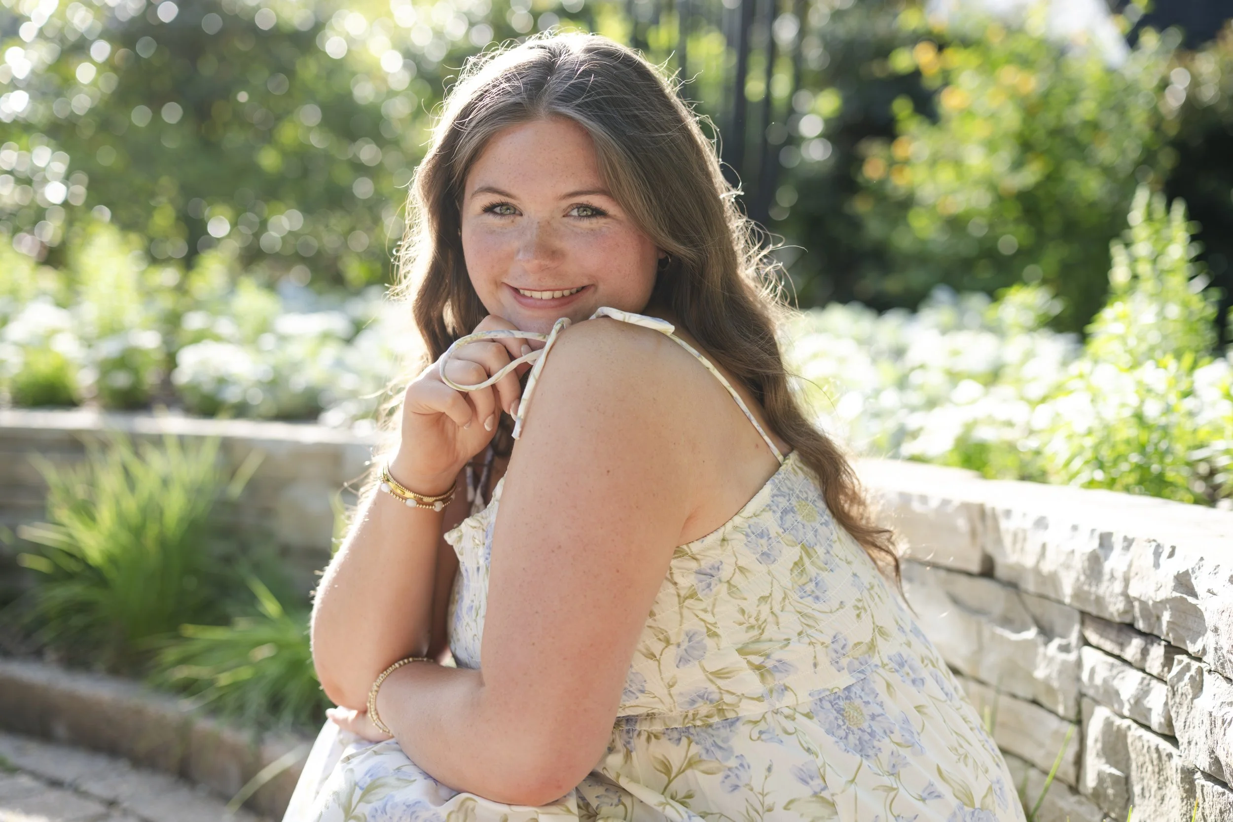 Birmingham AL senior photographer graduation portraits