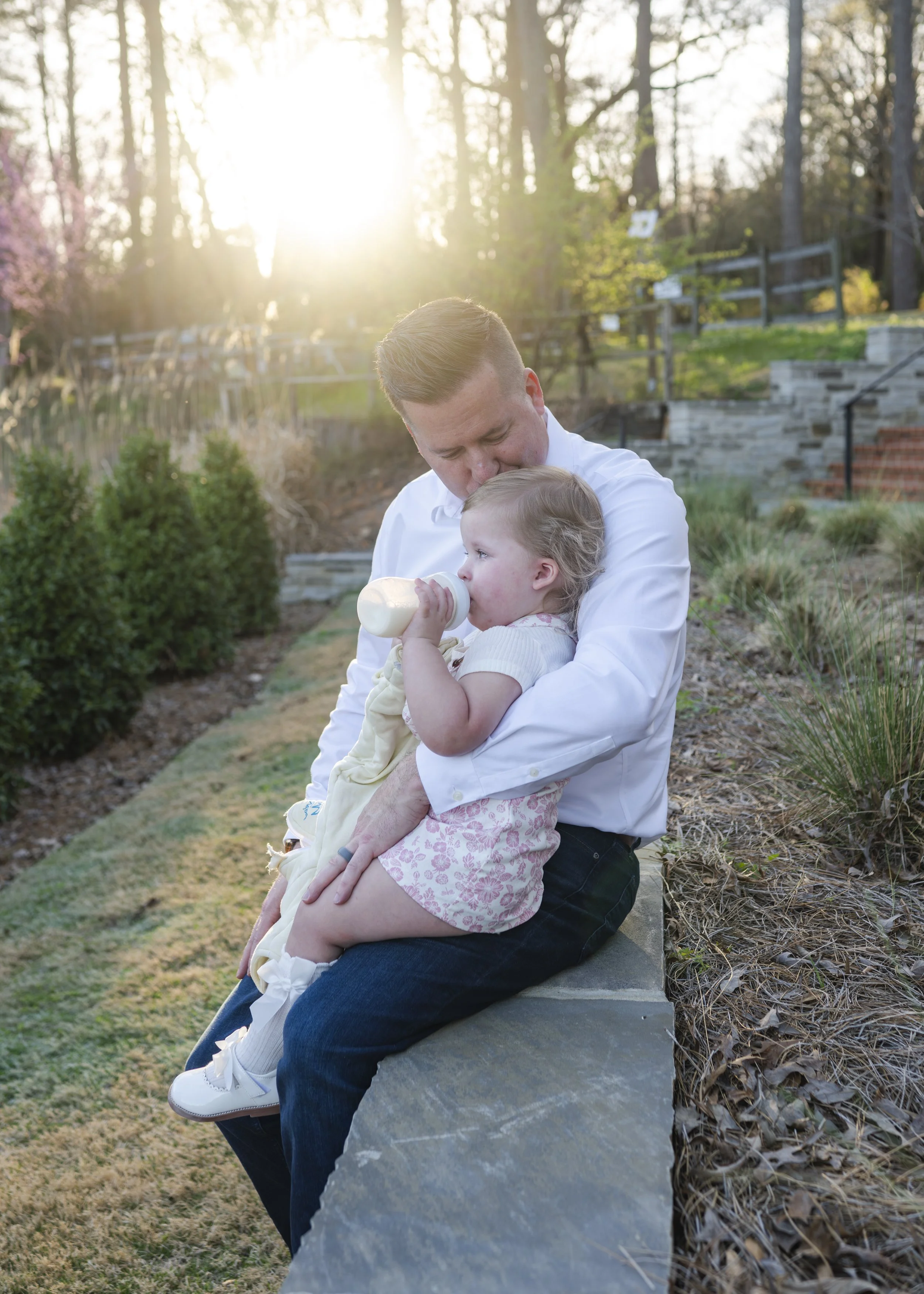 Dad and daughter at the birmingham botanical gardens, family photography birmingham al