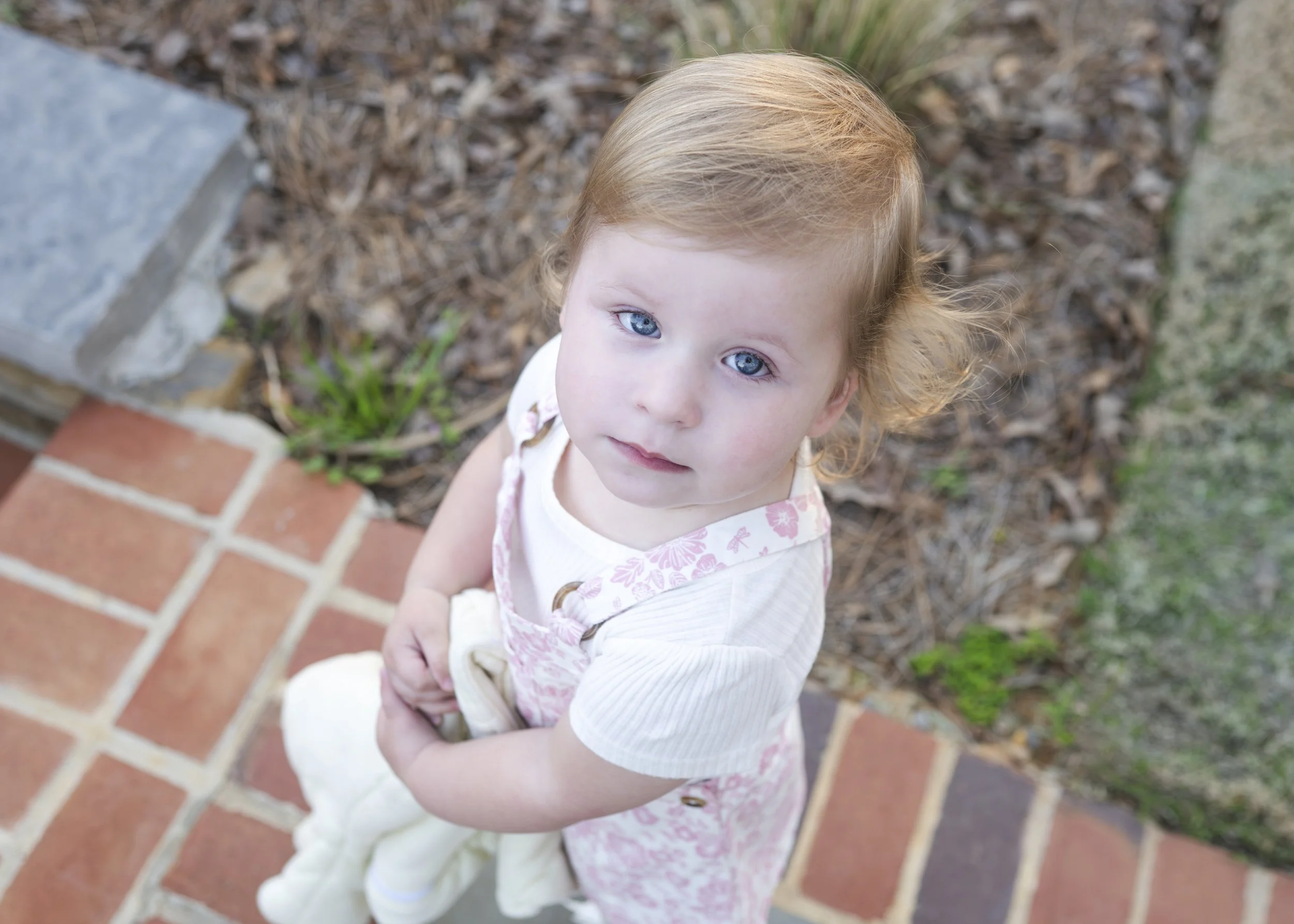 family-photographer-birmingham-al-toddler-portrait-with-lovey.jpg