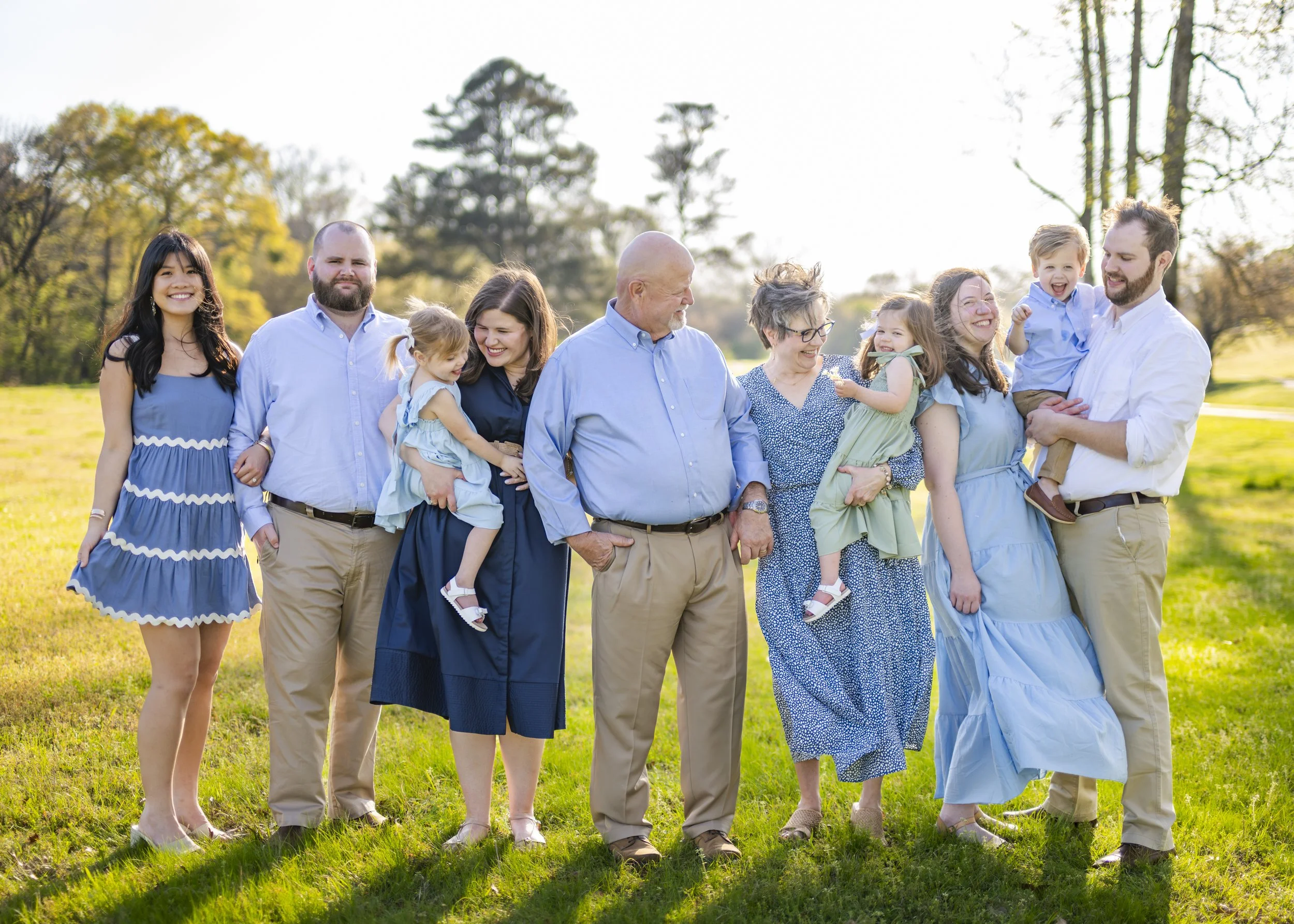 Extended Family Photographer Near Me