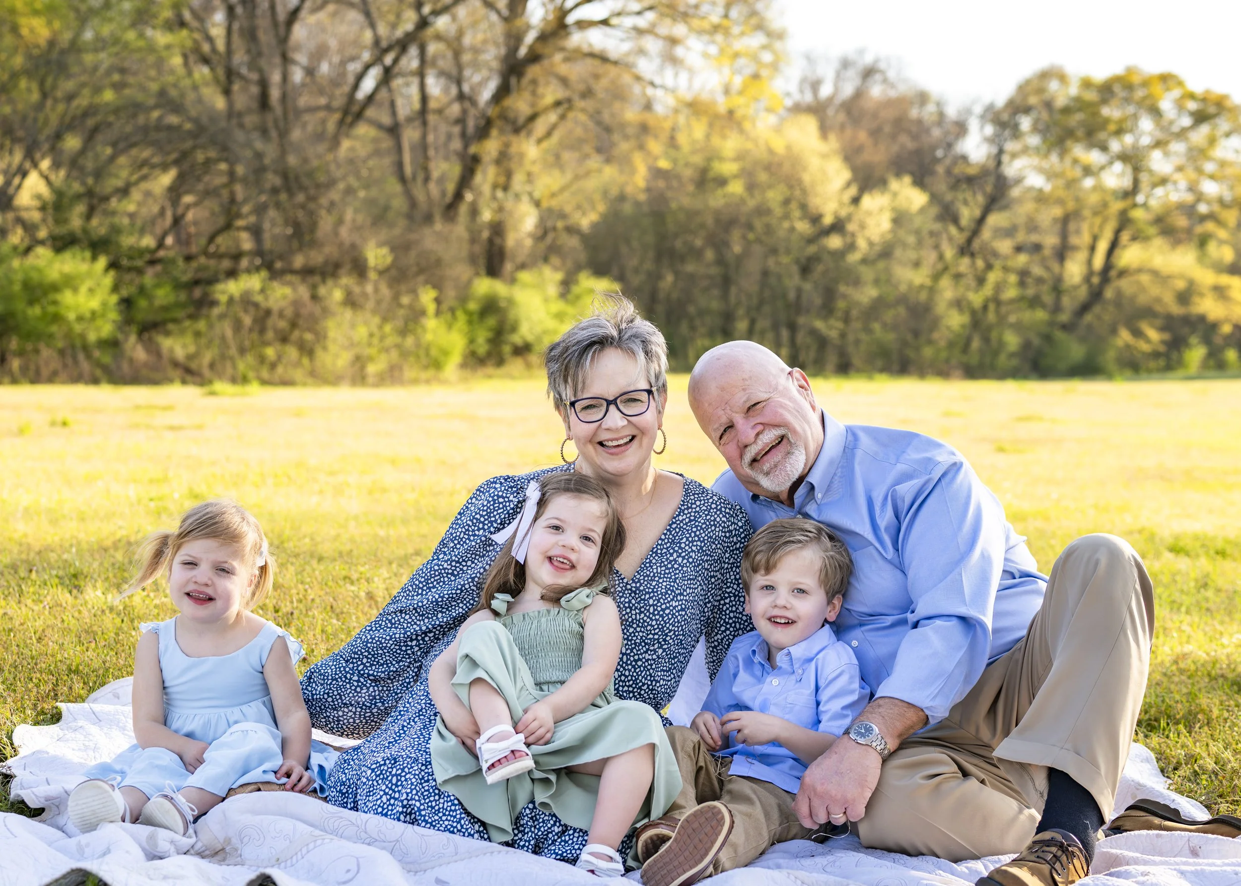 Why Extended Family Photos Matter More As Families Grow