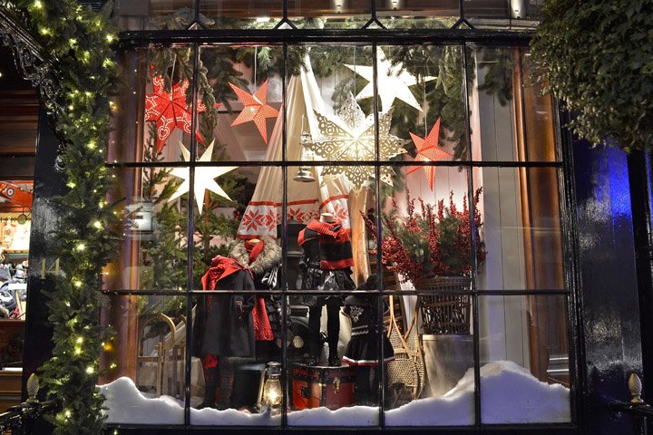 Downtown Topeka Launches Holiday Window-Decorating Contest