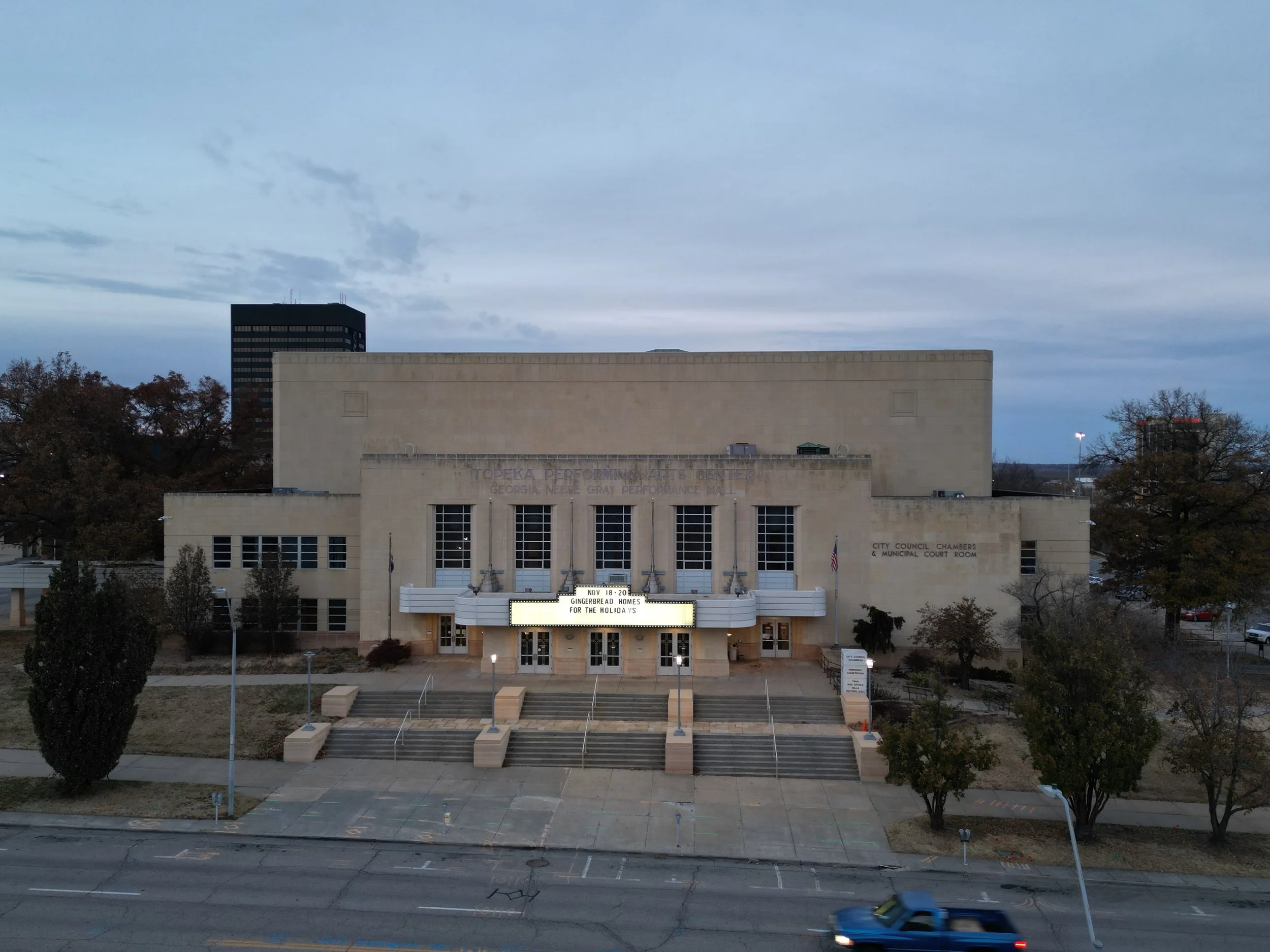 Entertaining Topeka | Topeka Performing Arts Center