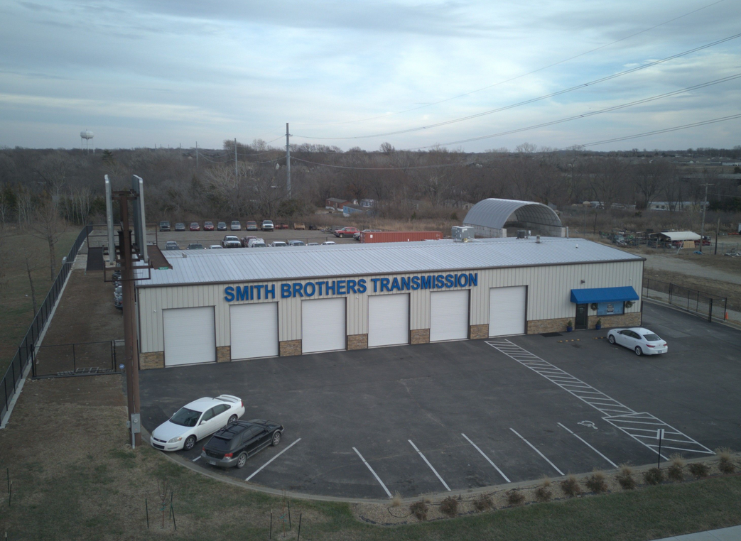 BUILDING NEW | Smith Brothers Transmission