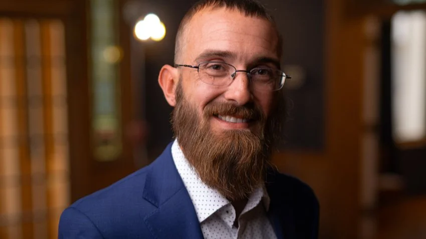 JOSHUA BESHEARS | 20 Under 40 