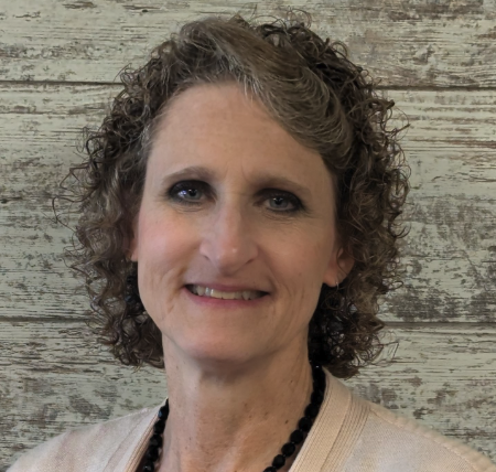Silver Lake Bank Adds Deposit Manager 