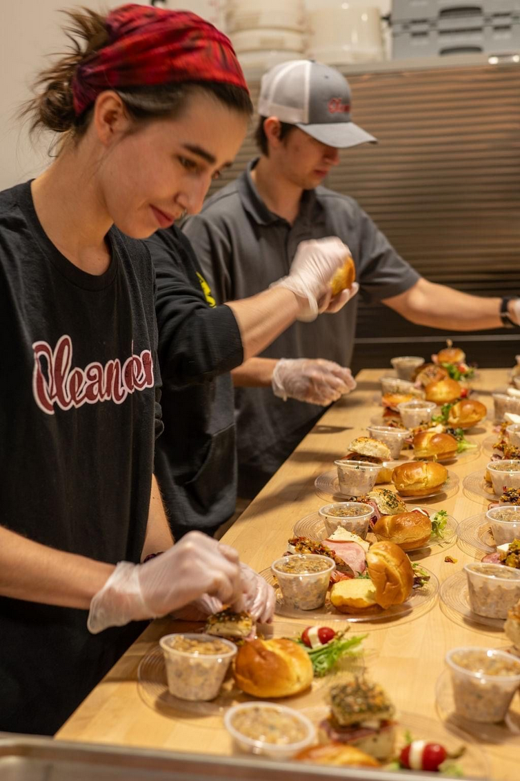 Oleander Catering - 2.png