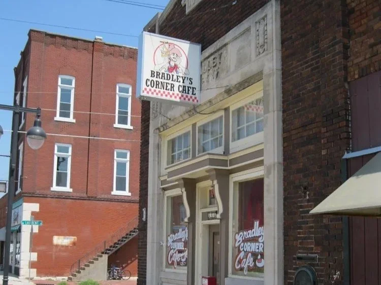 Gordon Ramsay To Visit Topeka As Bradley’s Corner Cafe Is Selected For Kitchen Nightmares