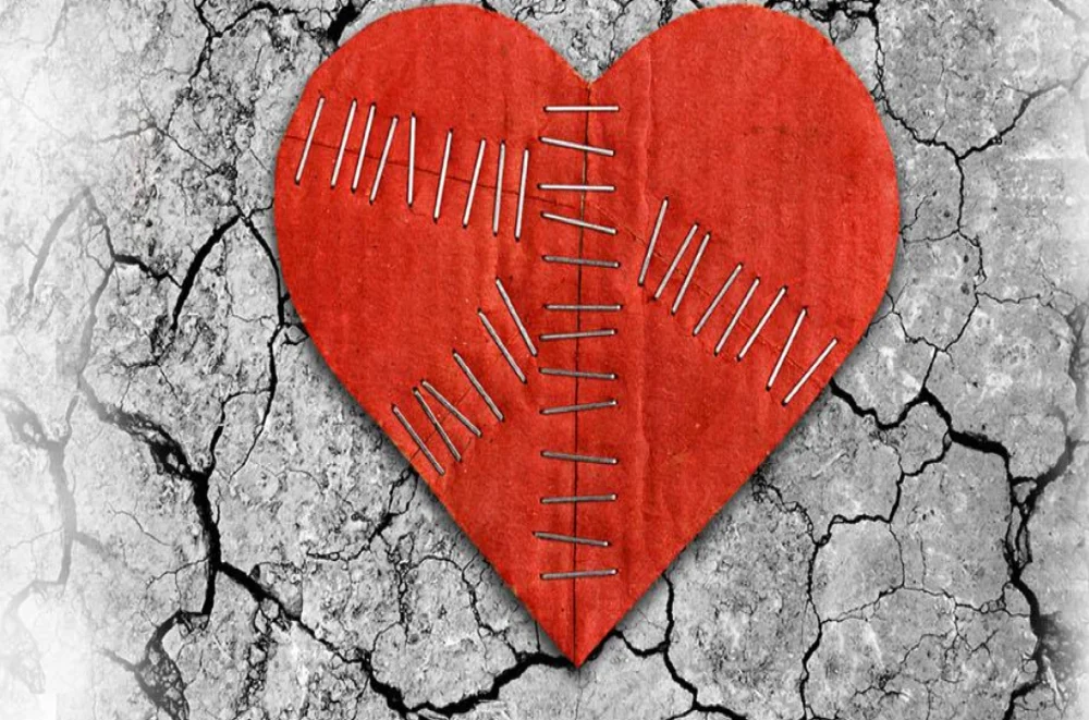 Redefining Yourself in Relationships After Loss - PANEL DISCUSSION –