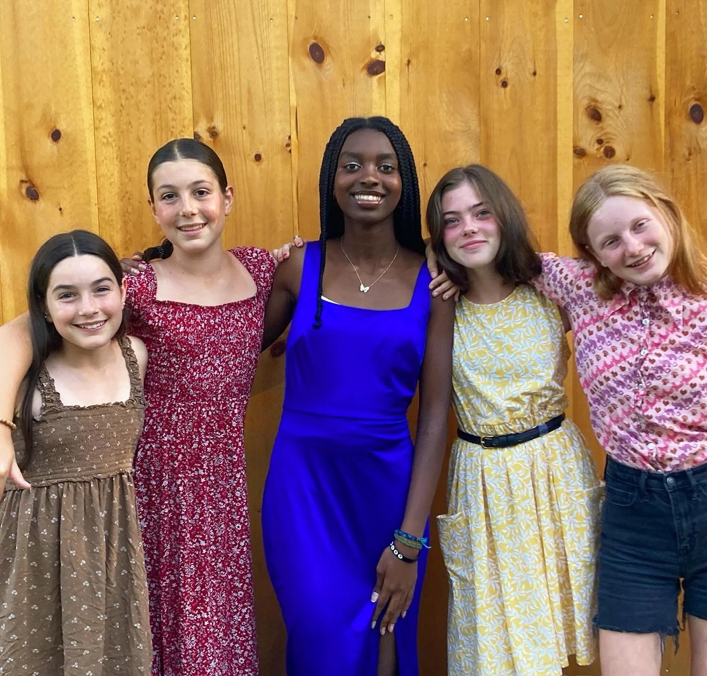 💛 The Camp Chlo&euml; Referral Discount is back! 💛 

When you refer a friend to register for camp, you&rsquo;ll both receive $100 off tuition&mdash;and there&rsquo;s no limit! (Refer 5 friends, get $500 off your tuition) 

✨ Registration opens THIS
