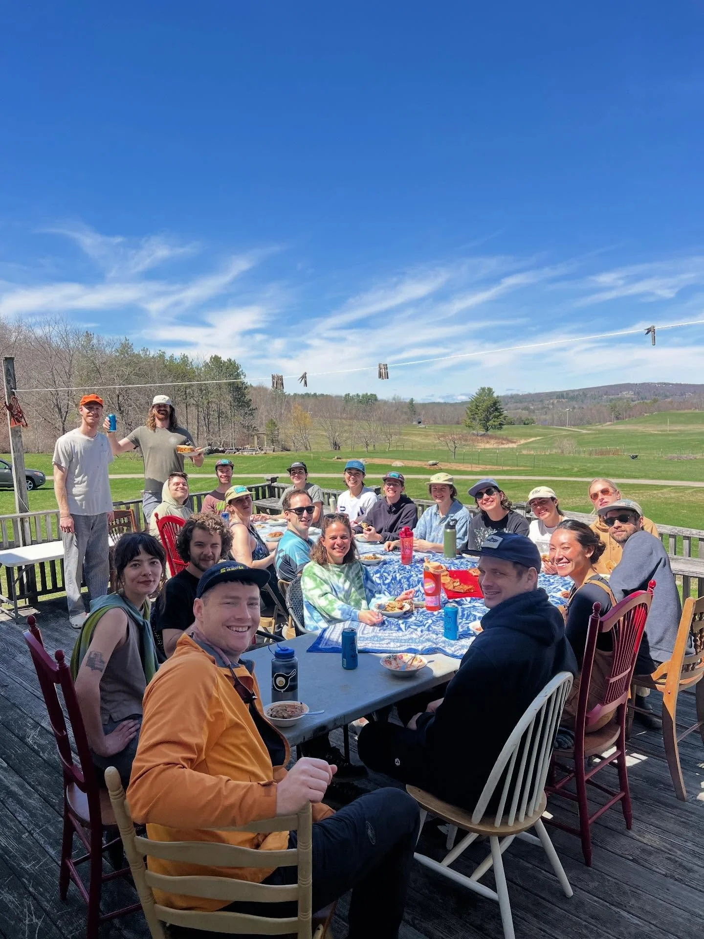 The second annual Twigg Farm Work Weekend ✨ 

This past weekend, 26 volunteers came to the farm to help get the space ready to welcome campers this summer 💛 

🌱 We built trails, weeded and prepped the gardens for planting, scrubbed and painted buil